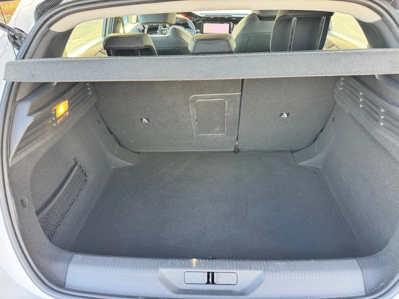 Peugeot 308 1.2TURBO-NAVI-6ск-40000км, снимка 12 - Автомобили и джипове - 52808436