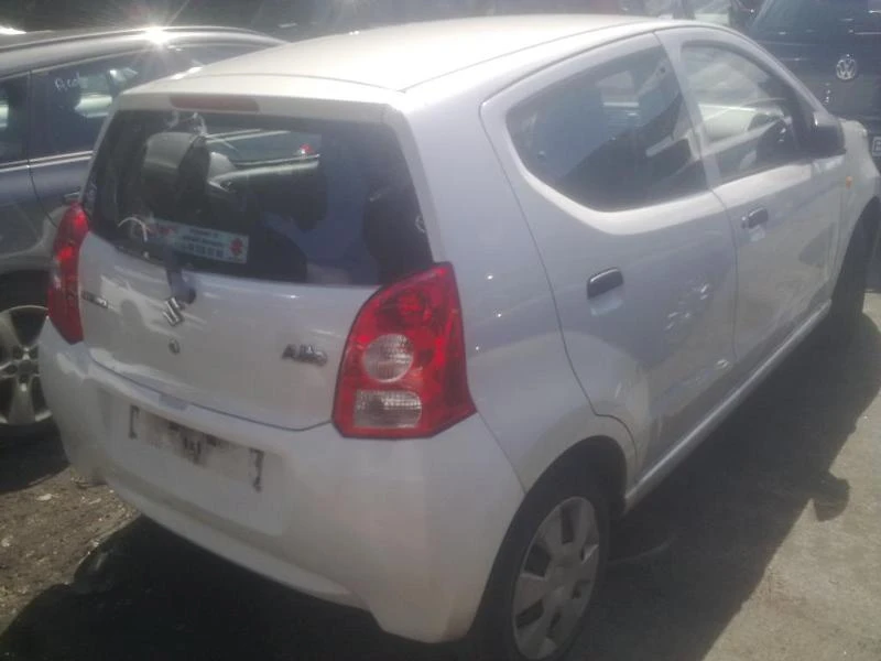 Suzuki Alto 1.0 i - изображение 2