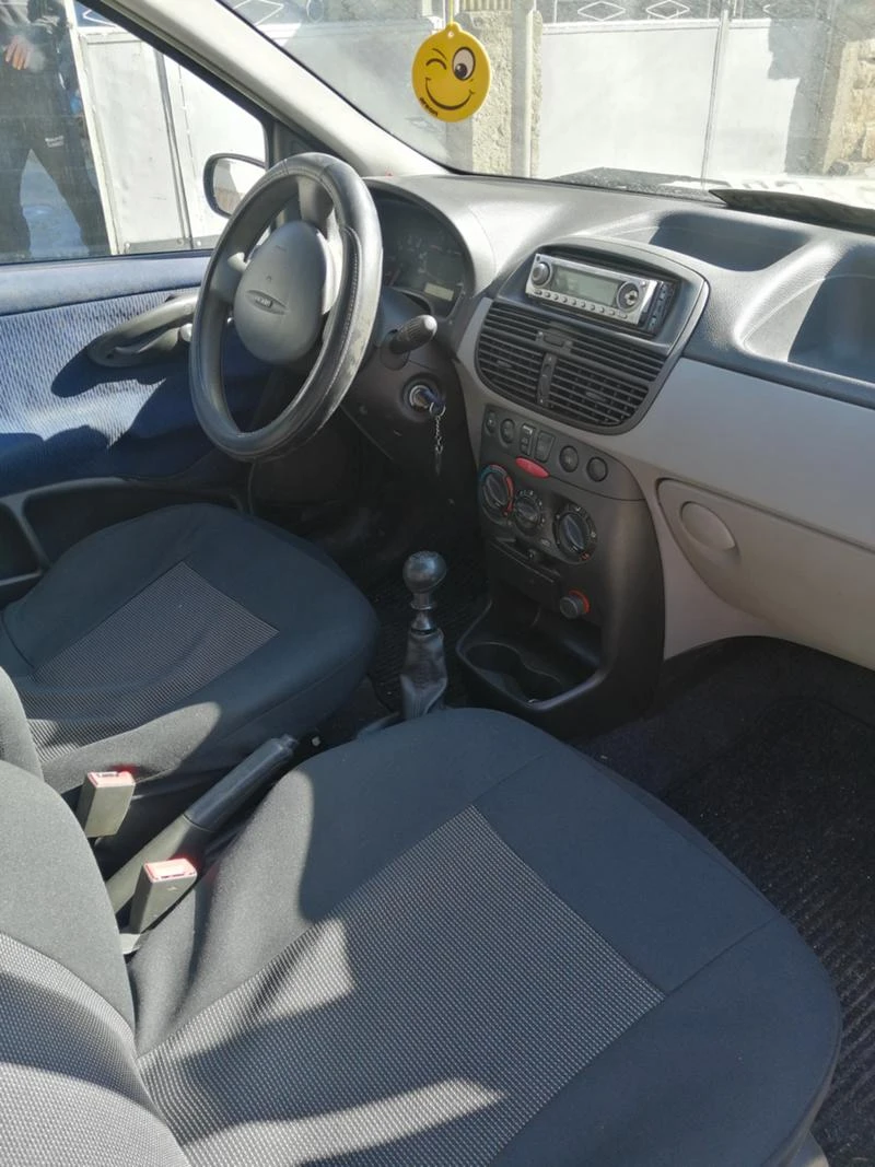 Fiat Punto, снимка 2 - Автомобили и джипове - 39744256