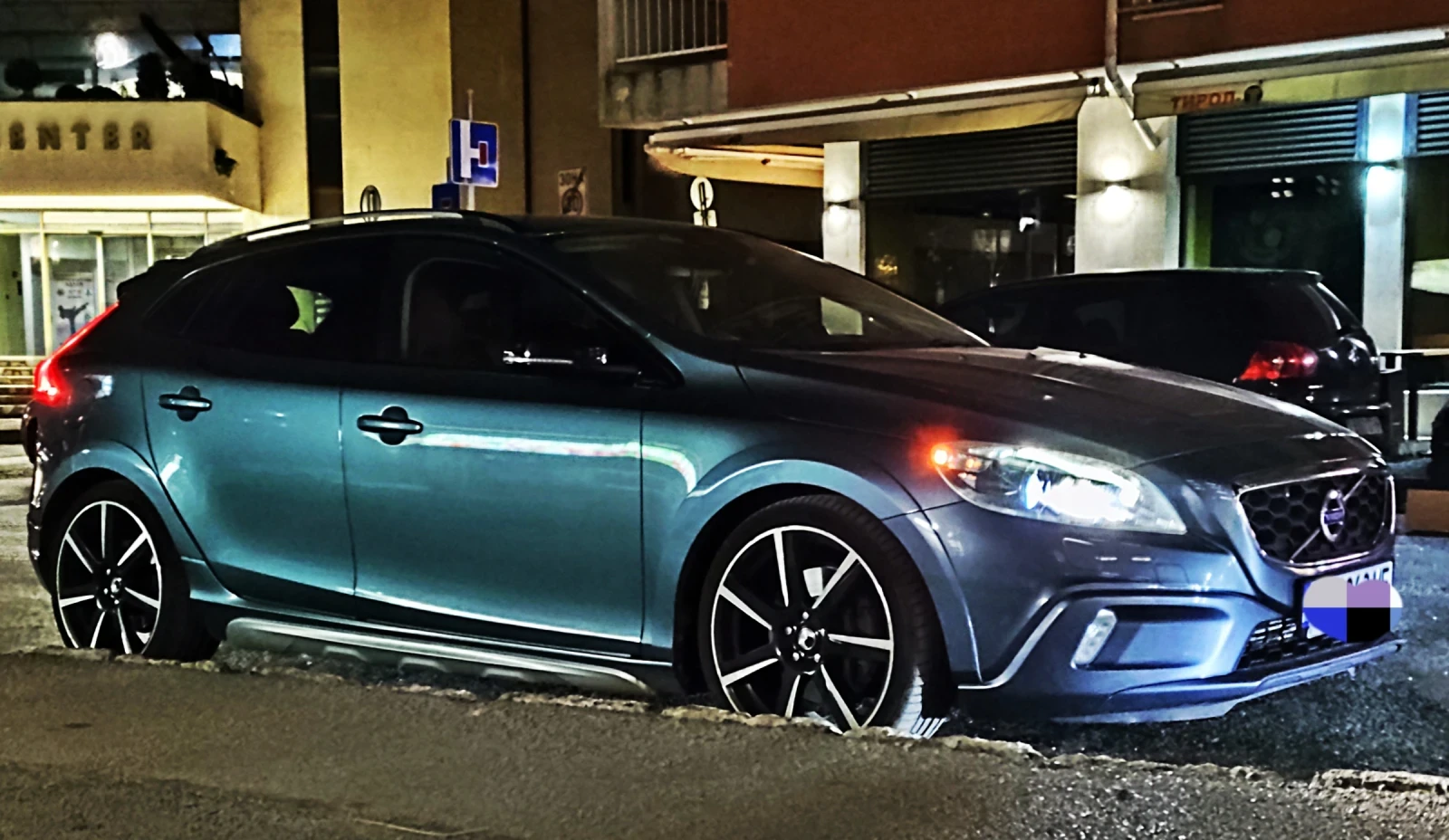 Volvo V40 Cross Country 2.5 Heico 4x4 * УНИКАТ, снимка 1