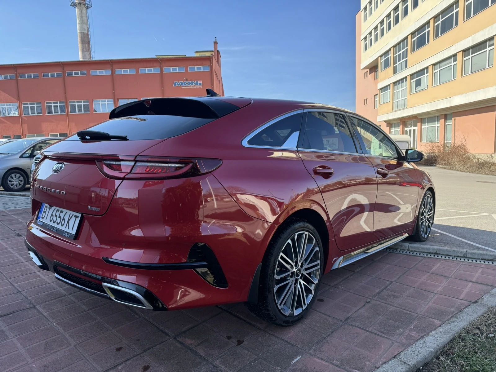 Kia Pro ceed 1.5t GT Line - изображение 4