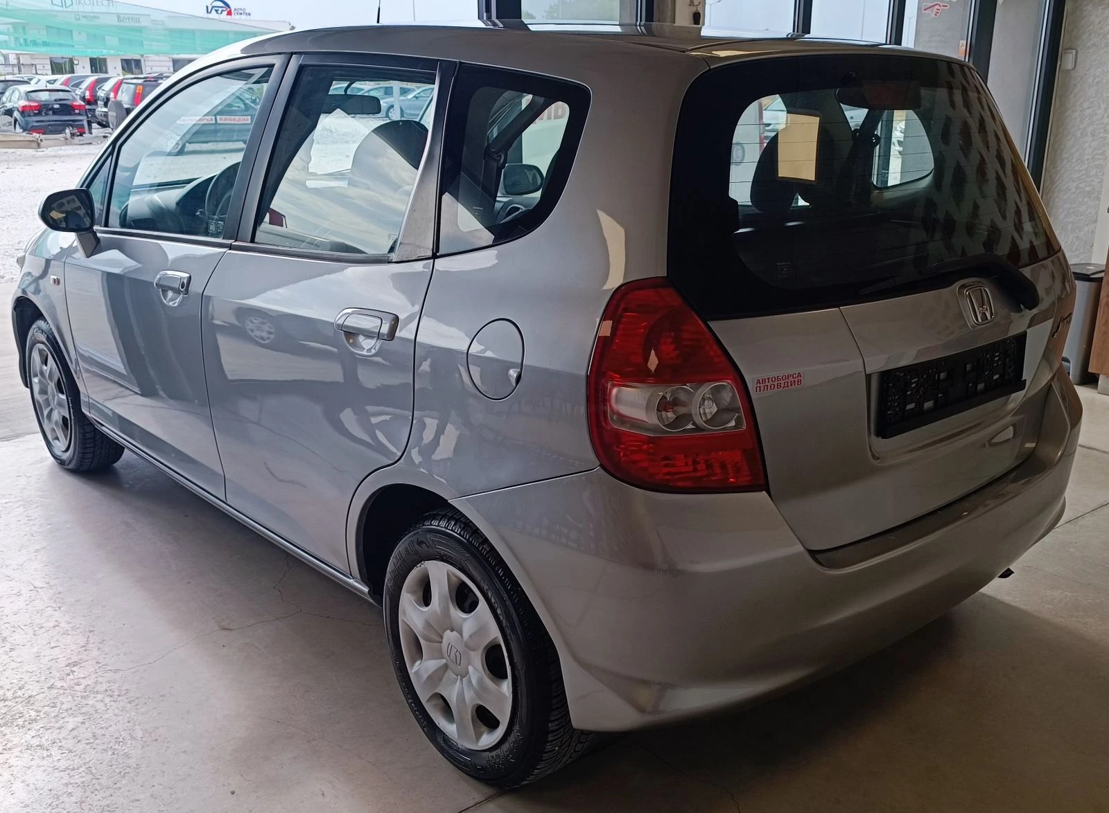 Honda Jazz 1.3 Бензин - изображение 6