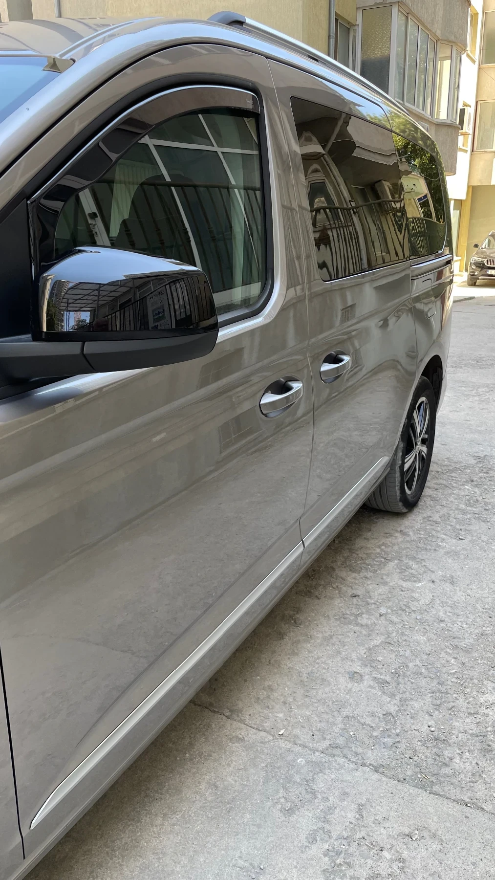VW Caddy Maxi - изображение 6