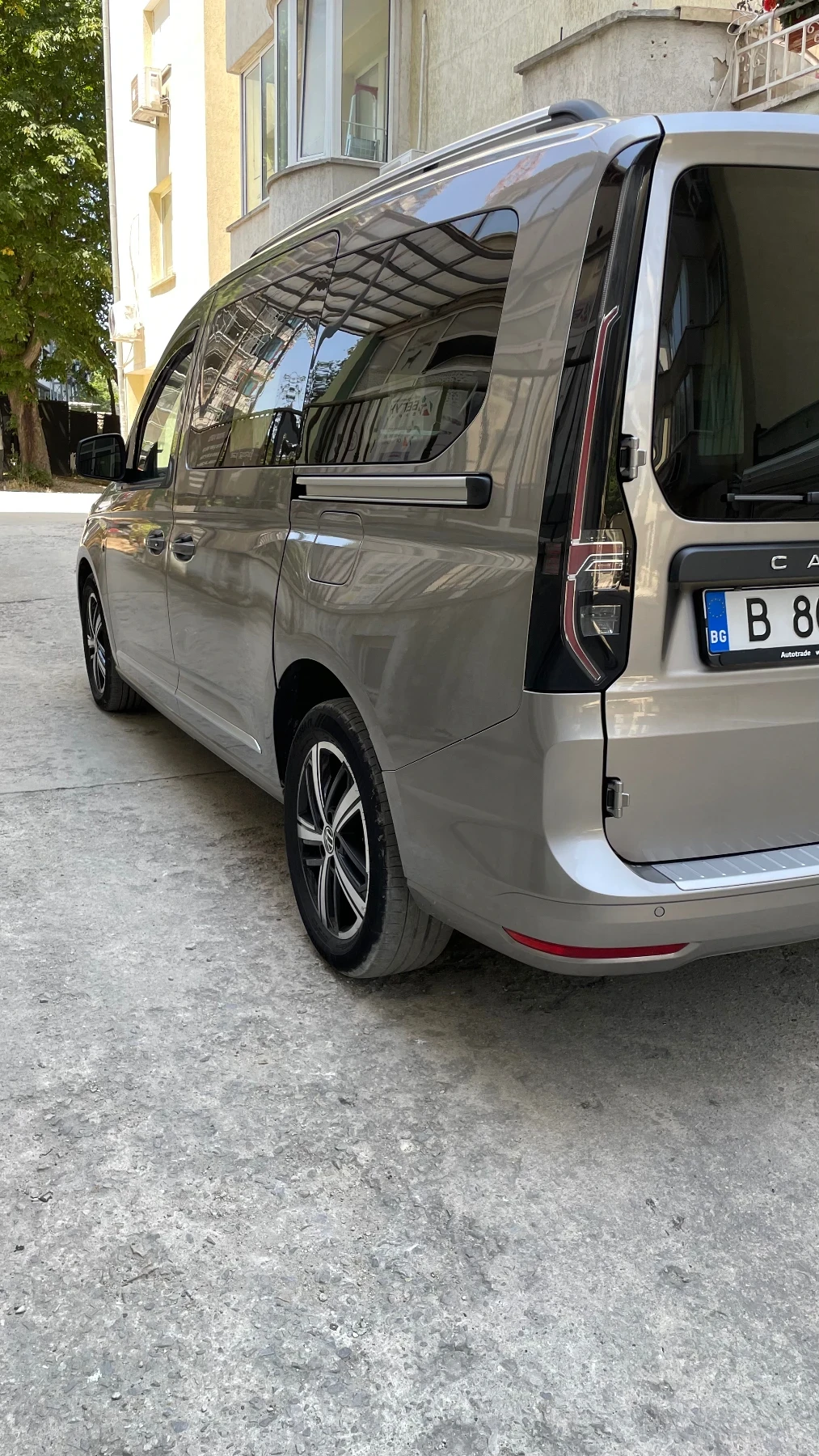 VW Caddy Maxi - изображение 7
