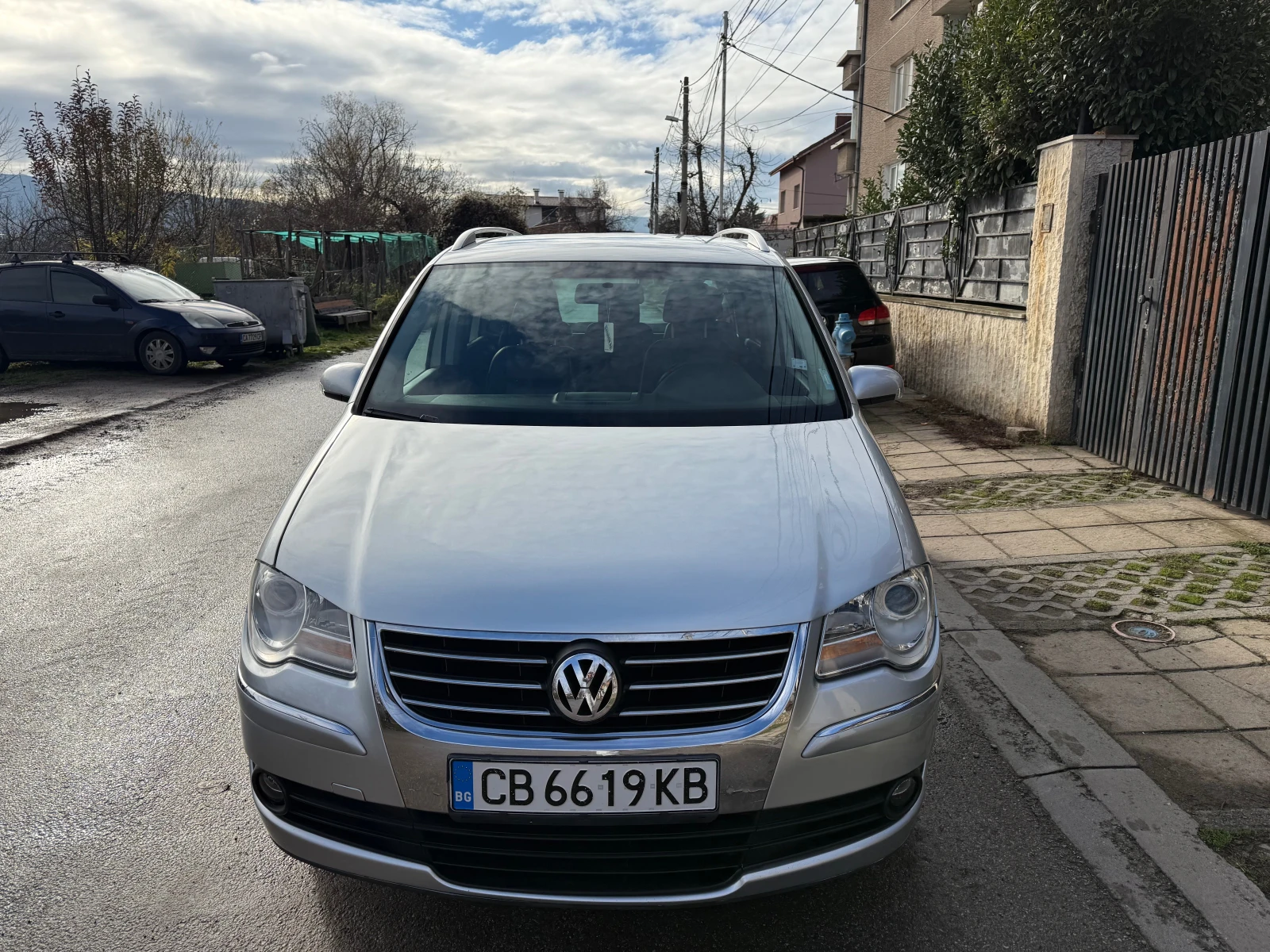 VW Touran 2.0TDI Highline 170kc - изображение 2