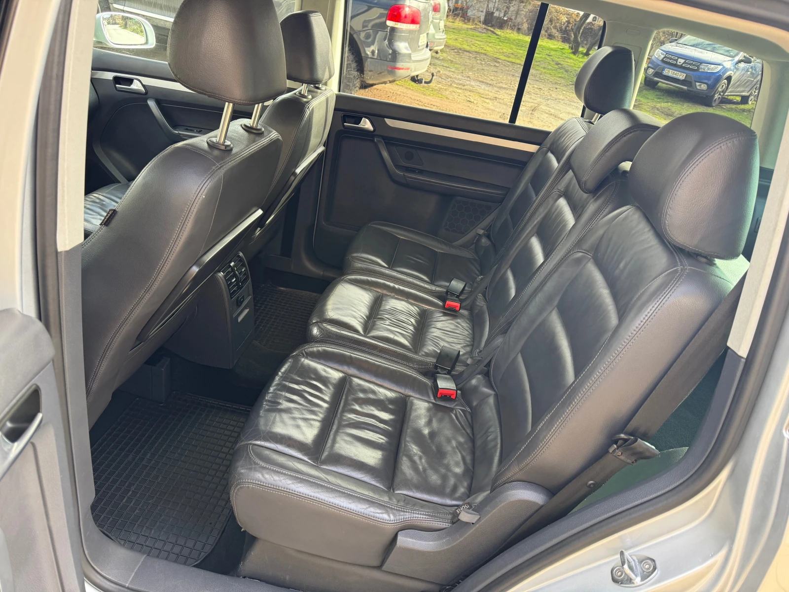 VW Touran 2.0TDI Highline 170kc - изображение 10