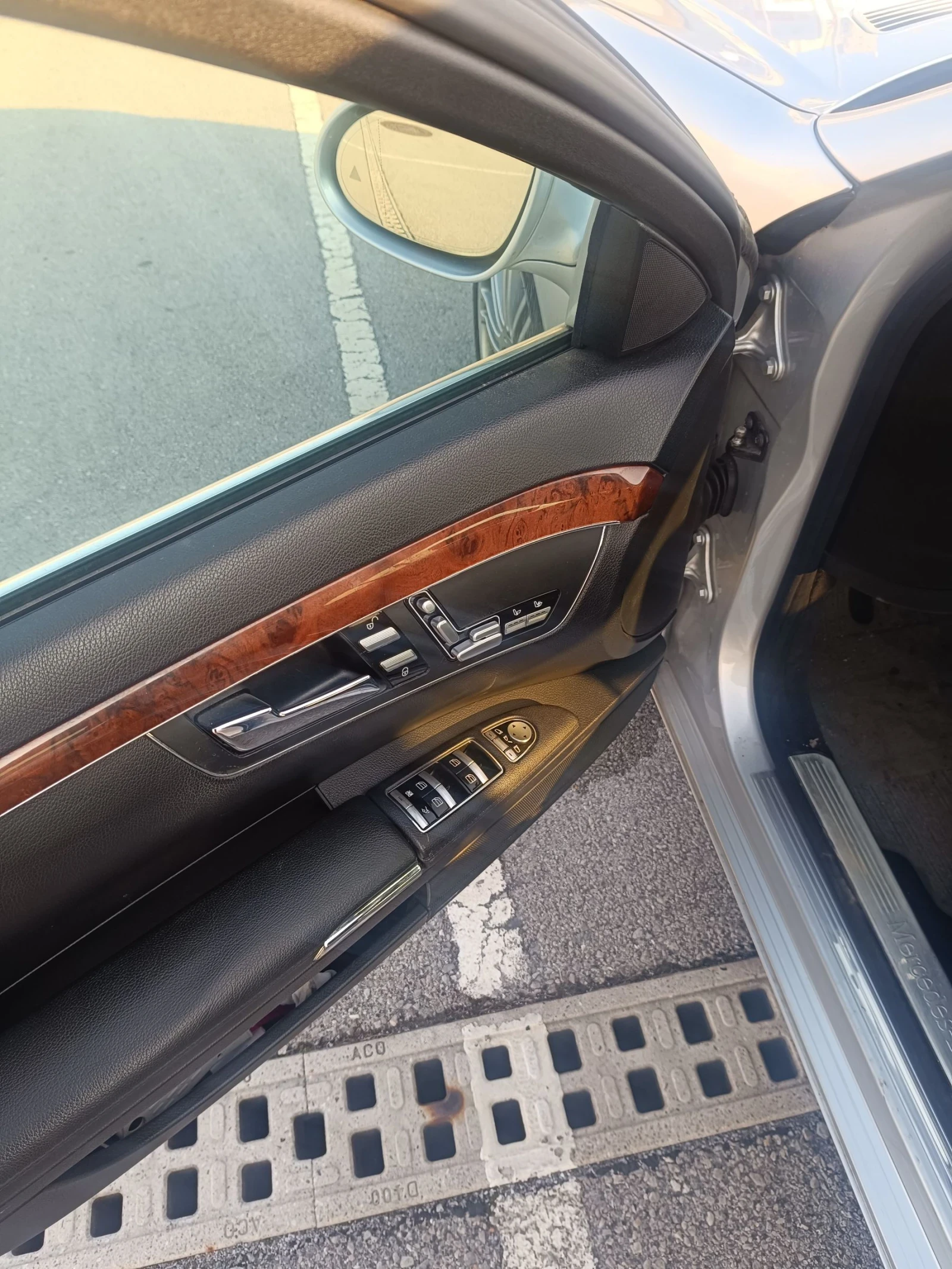 Mercedes-Benz S 320, снимка 11 - Автомобили и джипове - 53748013