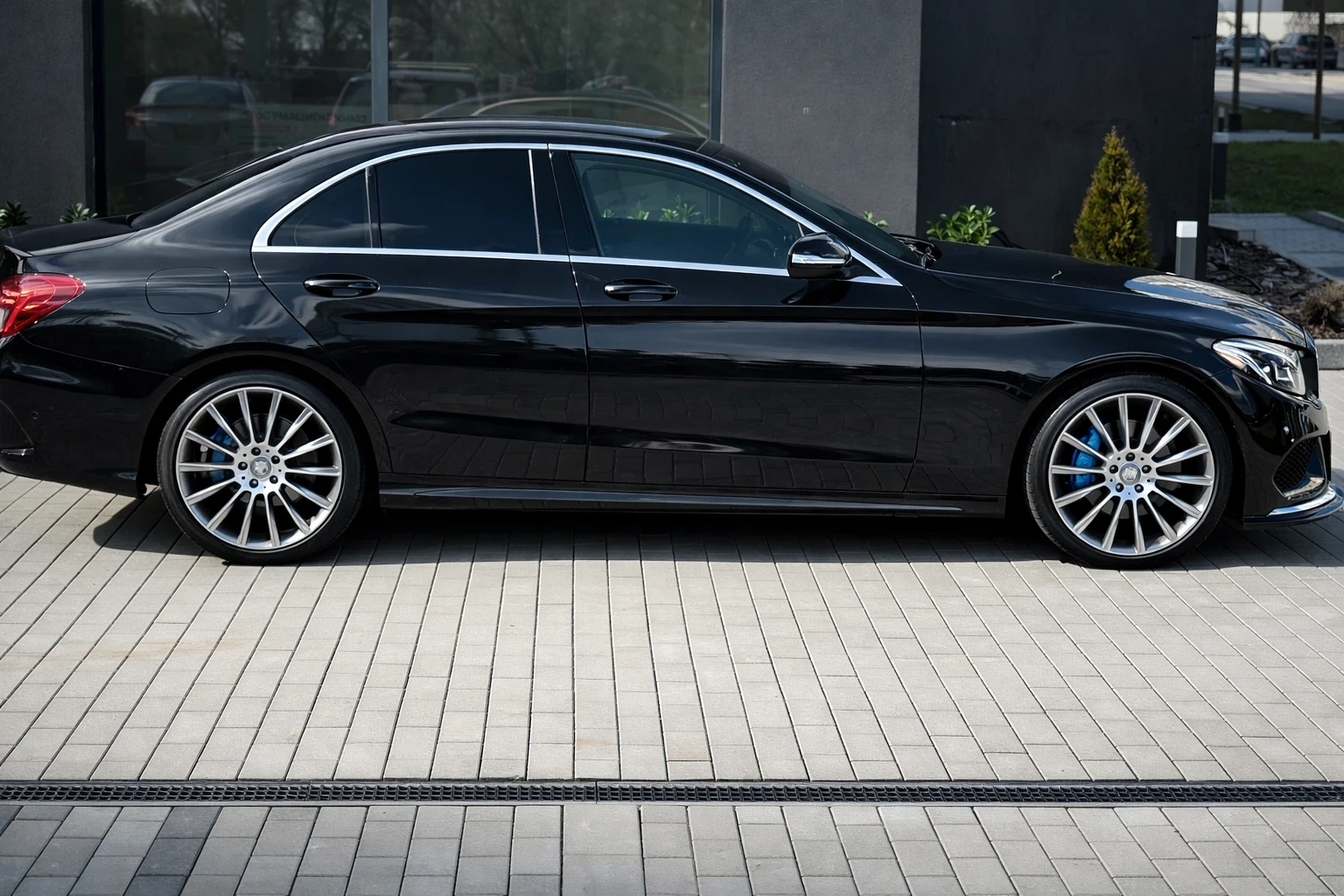 Mercedes-Benz 220  - изображение 5