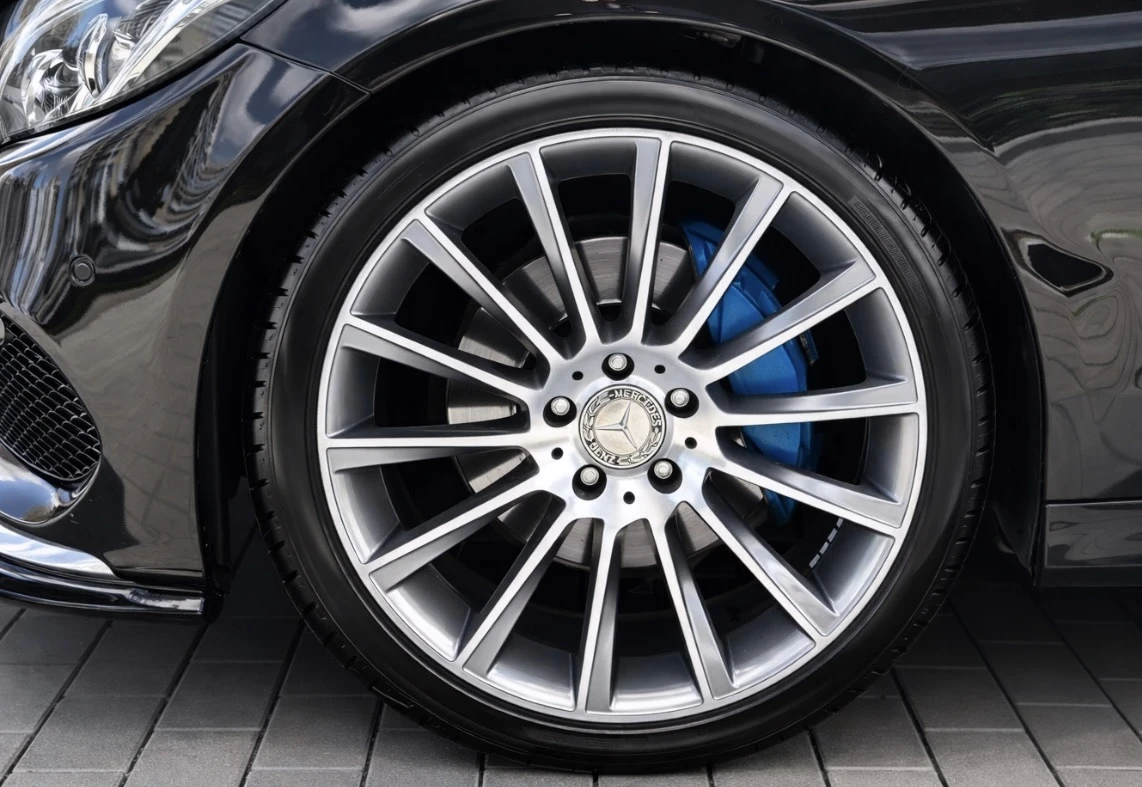 Mercedes-Benz 220  - изображение 4