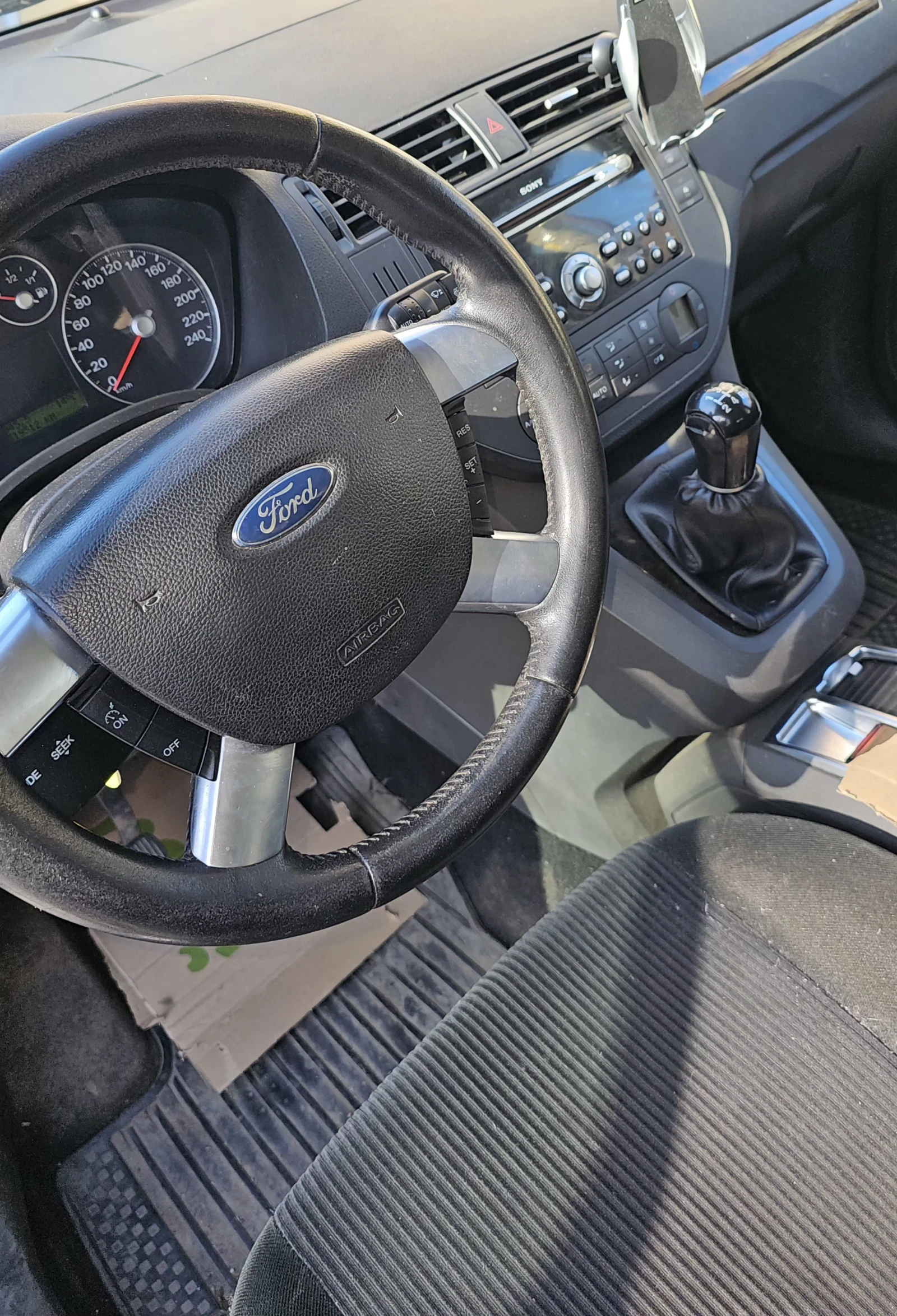 Ford C-max, снимка 12 - Автомобили и джипове - 54140892