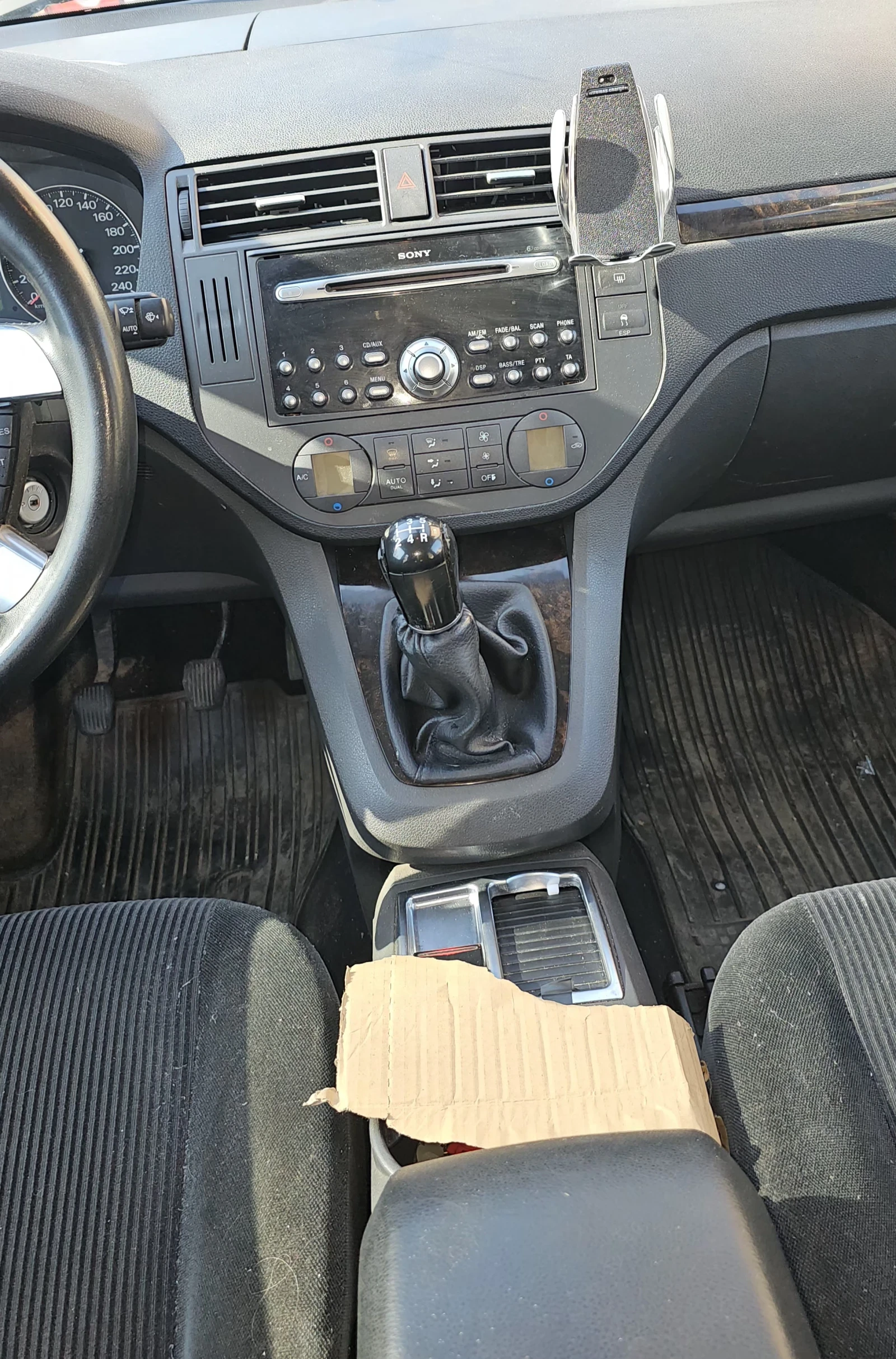 Ford C-max, снимка 13 - Автомобили и джипове - 54140892