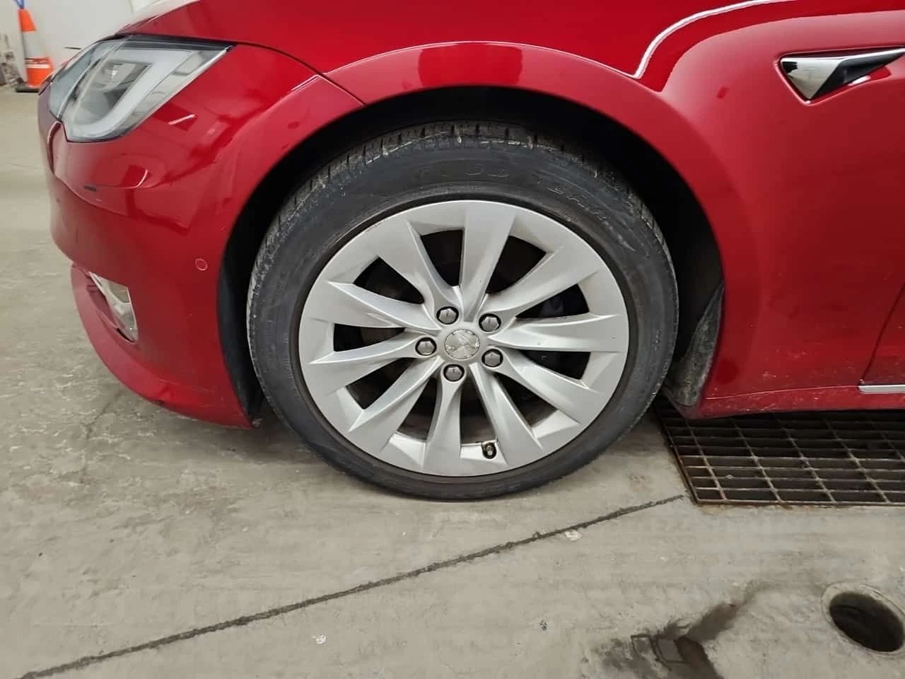 Tesla Model S * 75D AWD * 2 КЛЮЧА* ПАНО* ПОДГРЕВ* , снимка 7 - Автомобили и джипове - 53945306