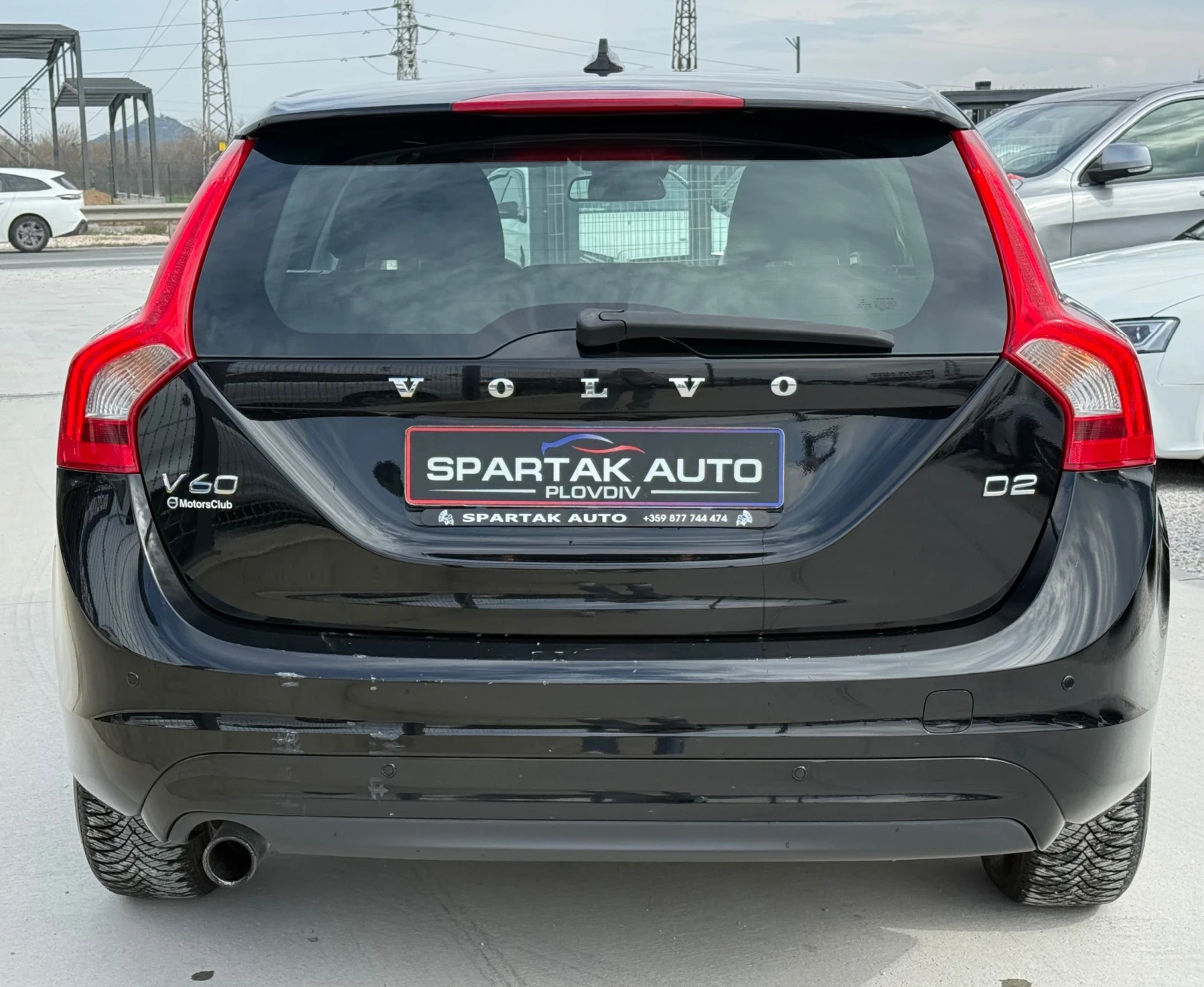 Volvo V60 1.6D* 2016г* АВТОМАТИК* 171.000КМ* НОВА* СЕРВИЗНА*, снимка 5 - Автомобили и джипове - 54060389