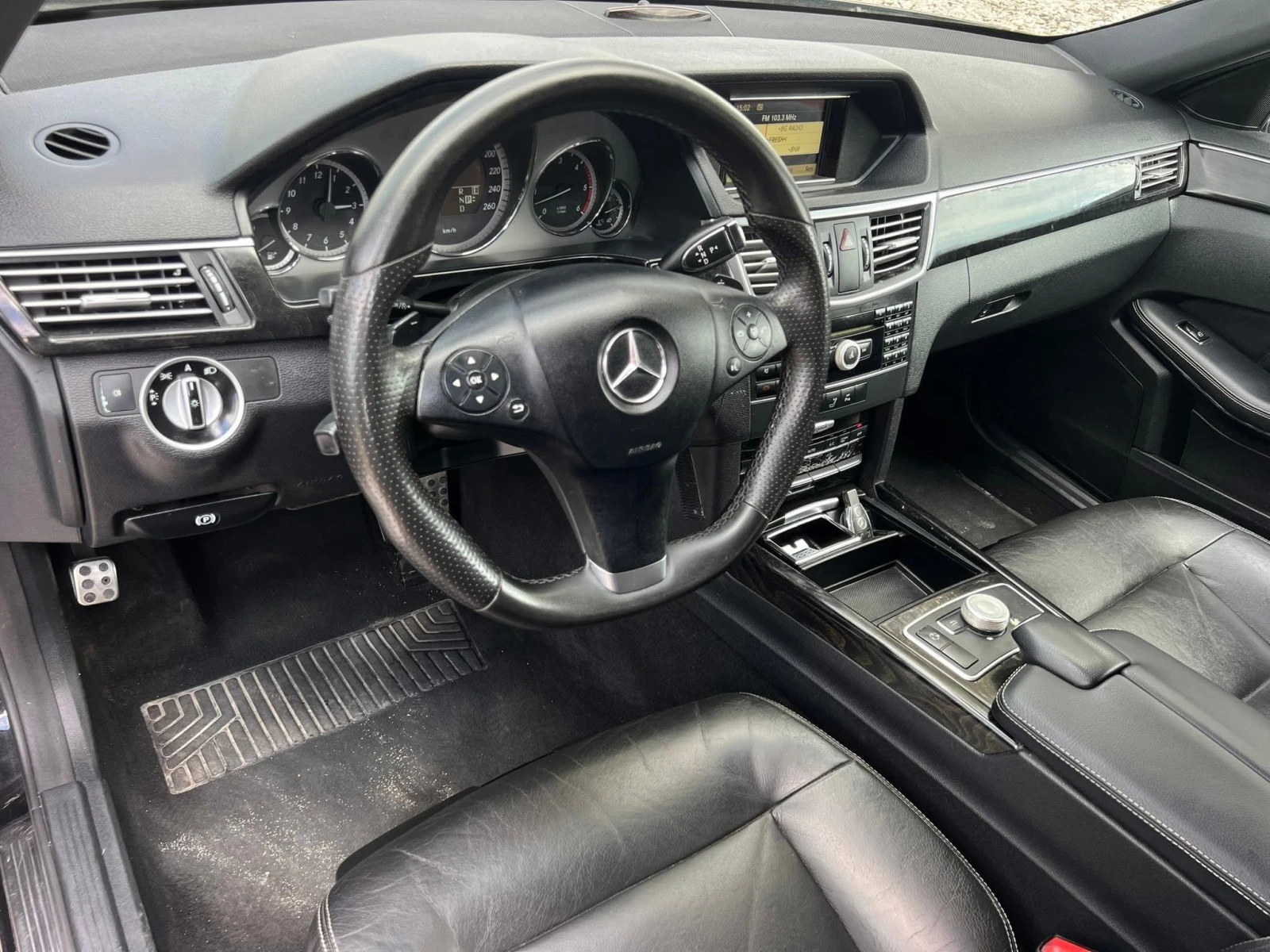 Mercedes-Benz E 350 AMG/XENON/NAVI/KOJA/UNIKAT, снимка 11 - Автомобили и джипове - 54527096