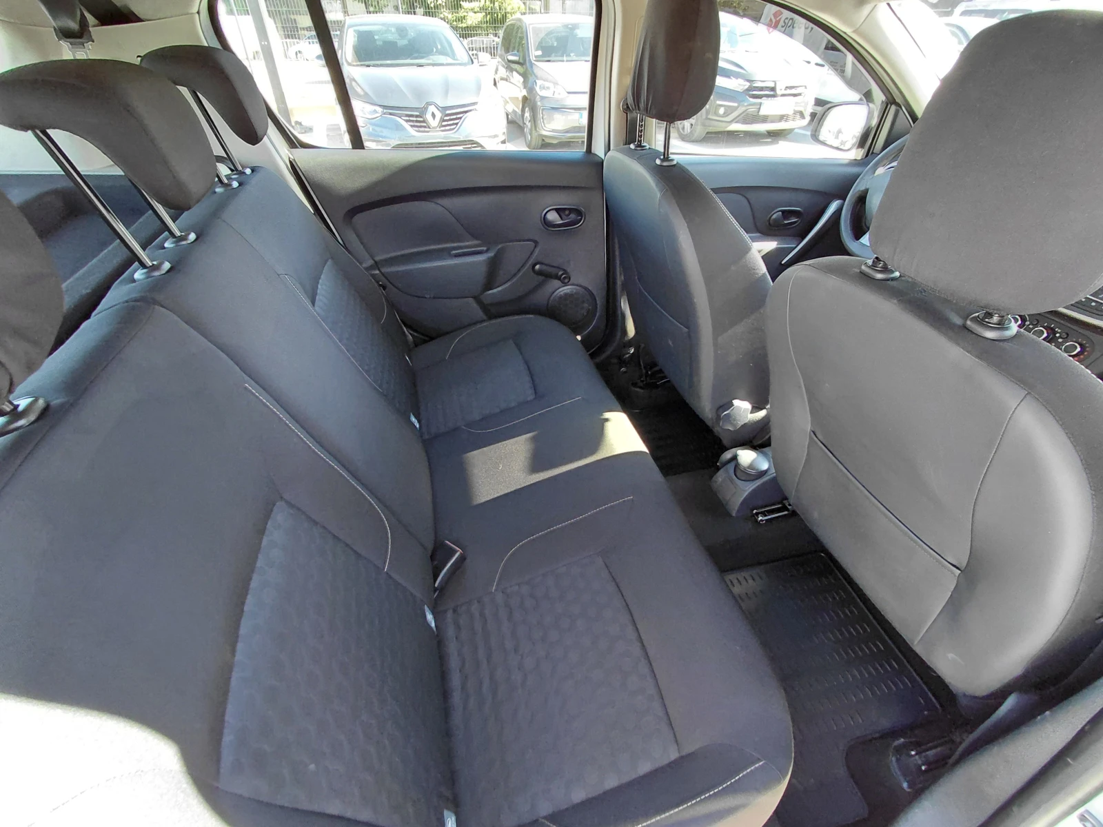 Dacia Sandero 1.2 SCe/74�.�/���/������ | Mobile.bg � ����������� 13