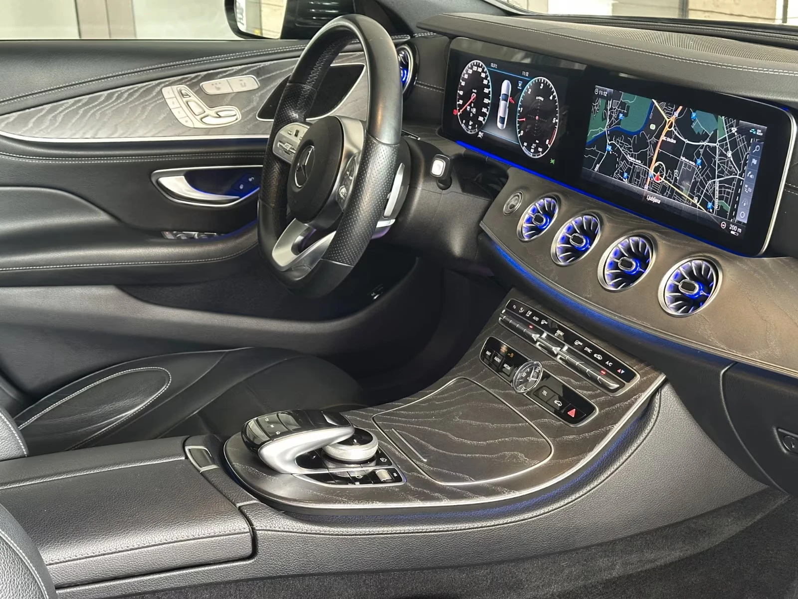 Mercedes-Benz CLS 350 d/AMG/286HP/ACC/NAVI/CAM/228h, снимка 5 - Автомобили и джипове - 54568179