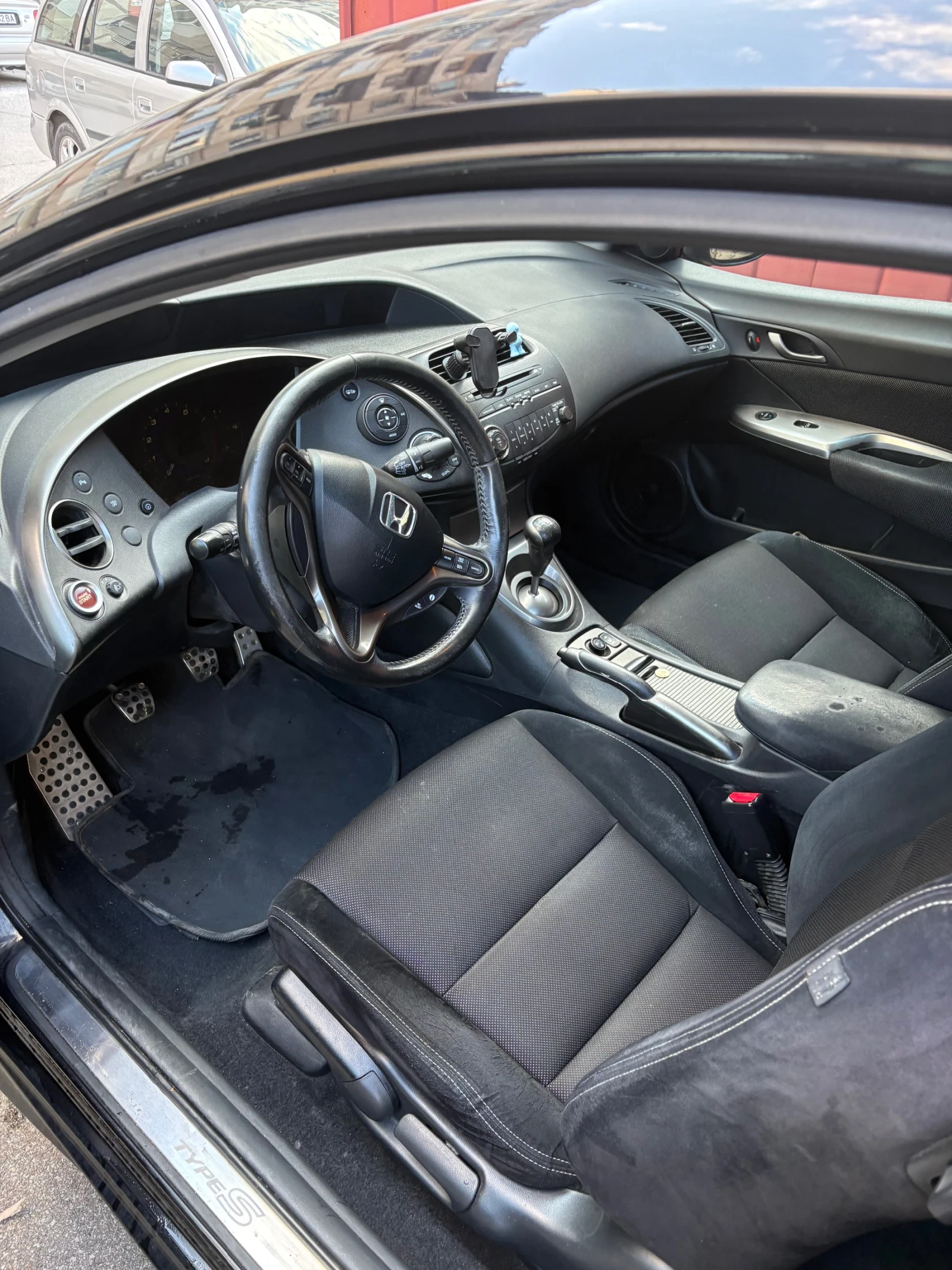 Honda Civic 1.4, снимка 3 - Автомобили и джипове - 54592952