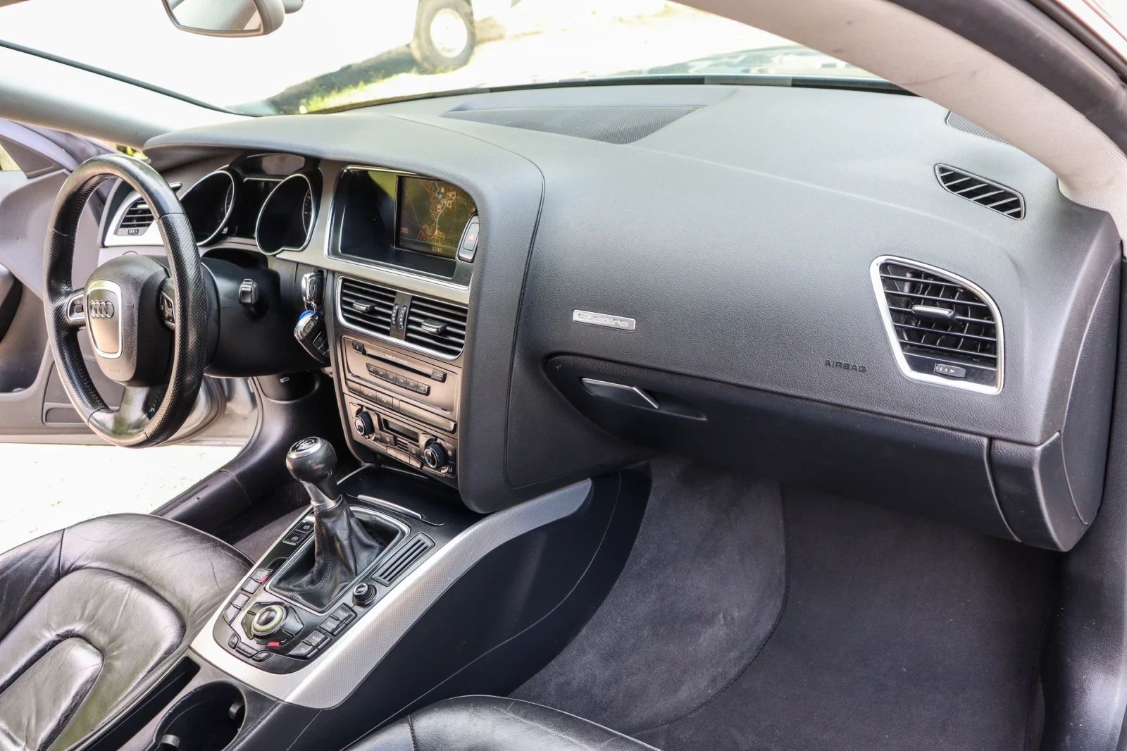 Audi A5 3.0TDI Quattro , снимка 12 - Автомобили и джипове - 55007122