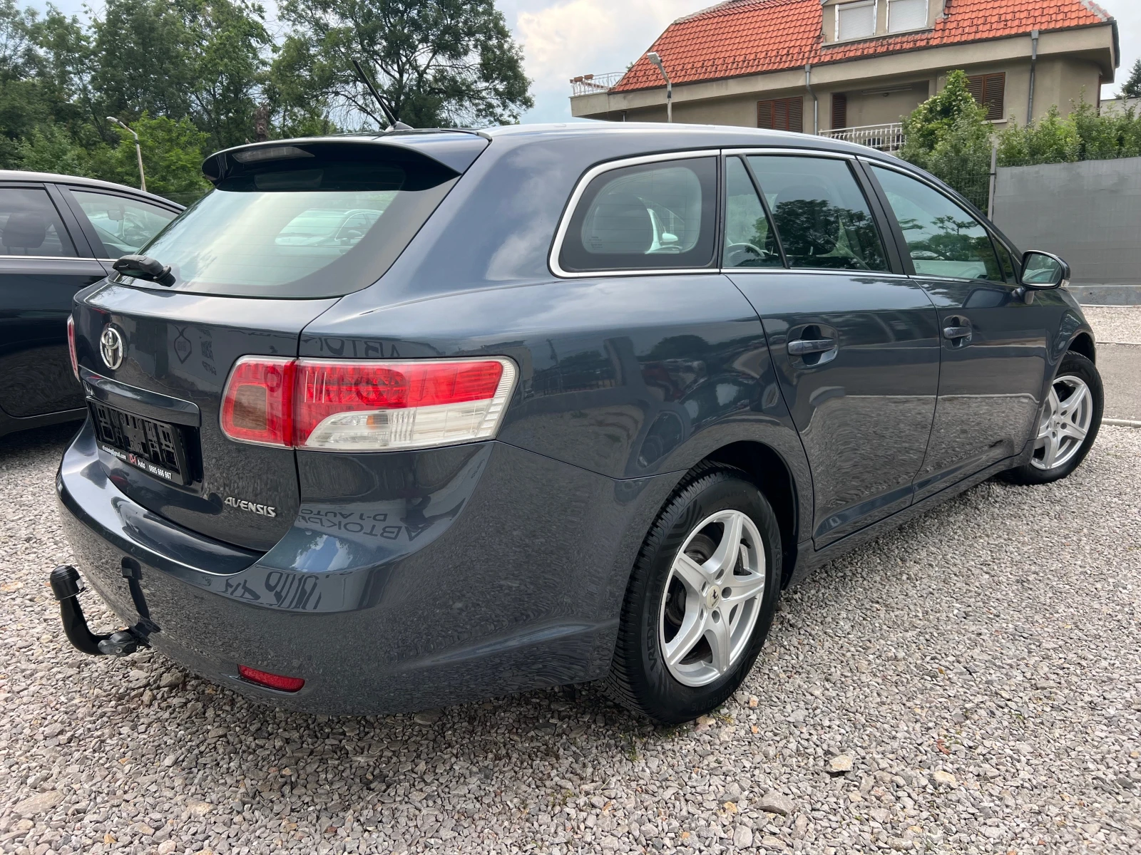 Toyota Avensis 1.8-SOLL, снимка 4 - Автомобили и джипове - 55014307