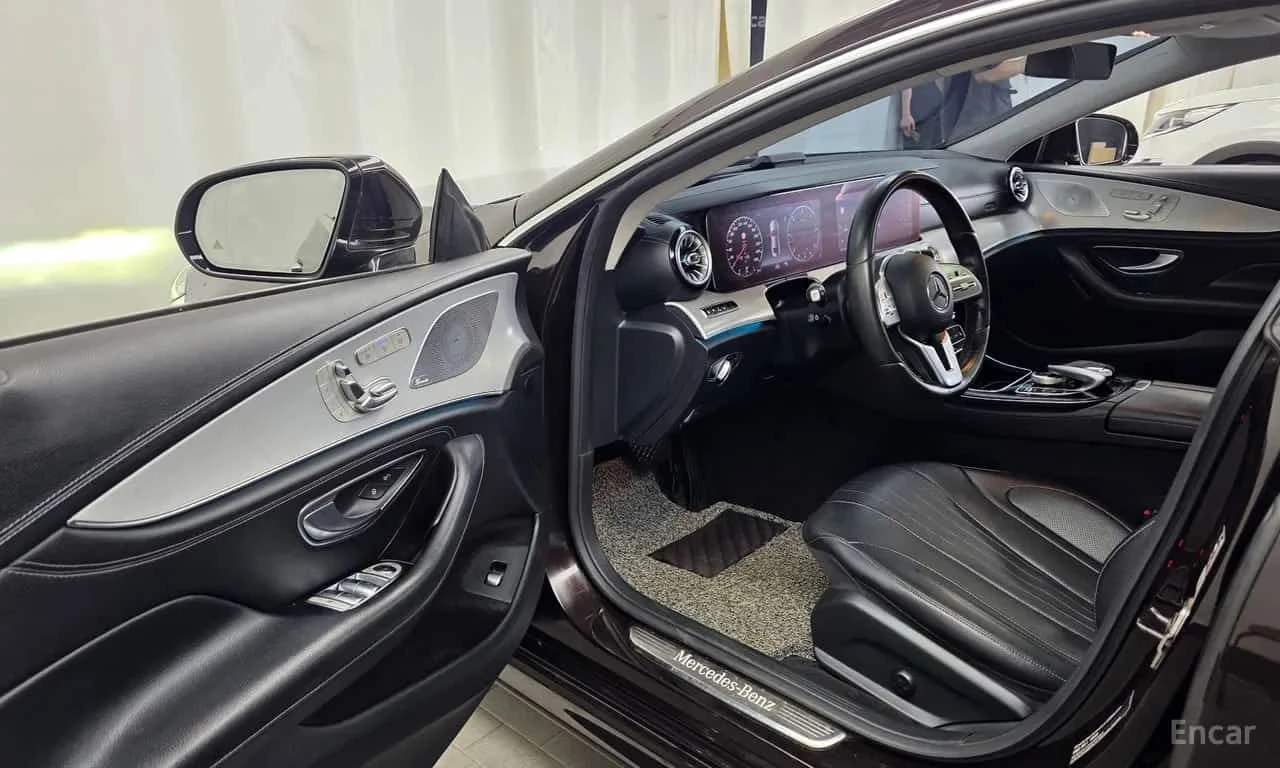 Mercedes-Benz CLS 400 d 4MATIC * ОПЦИЯ ЗА ФИНАНСИРАНЕ, снимка 10 - Автомобили и джипове - 55570968