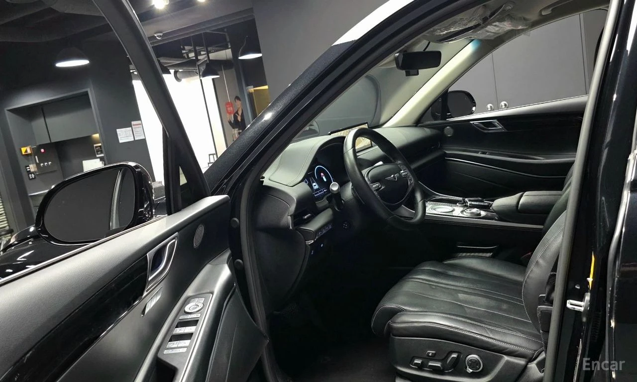 Genesis GV80 3.0D AWD* DISTRONIC* МАСАЖ* ВАКУУМ* ОБДУХВАНЕ* , снимка 6 - Автомобили и джипове - 55688920