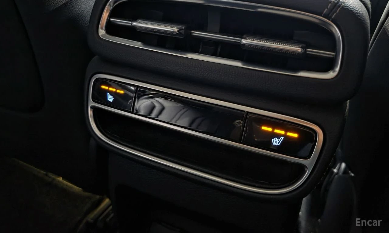 Genesis GV80 3.0D AWD* DISTRONIC* МАСАЖ* ВАКУУМ* ОБДУХВАНЕ* , снимка 15 - Автомобили и джипове - 55688920