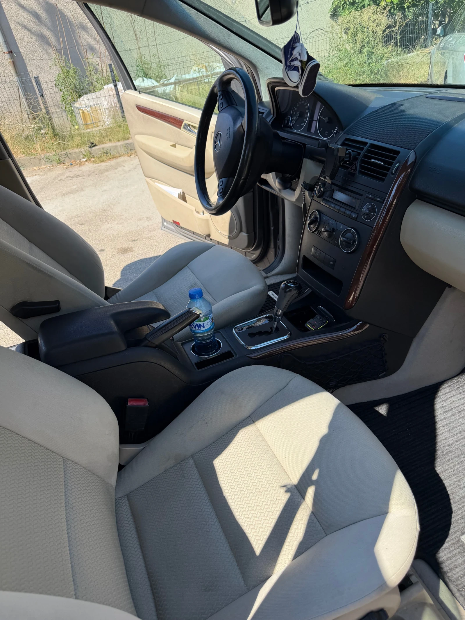 Mercedes-Benz A 180, снимка 7 - Автомобили и джипове - 55751753
