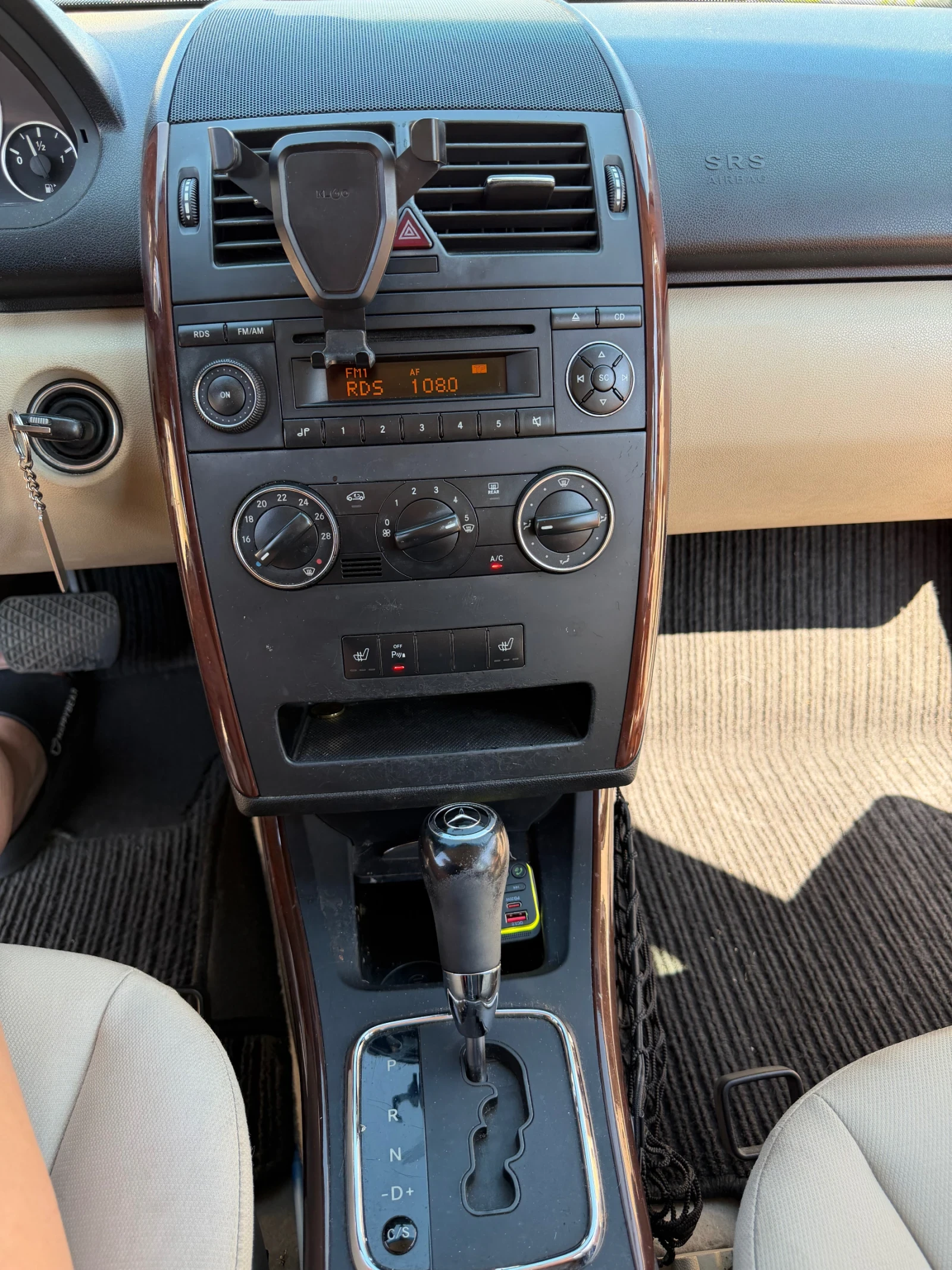 Mercedes-Benz A 180, снимка 9 - Автомобили и джипове - 55751753