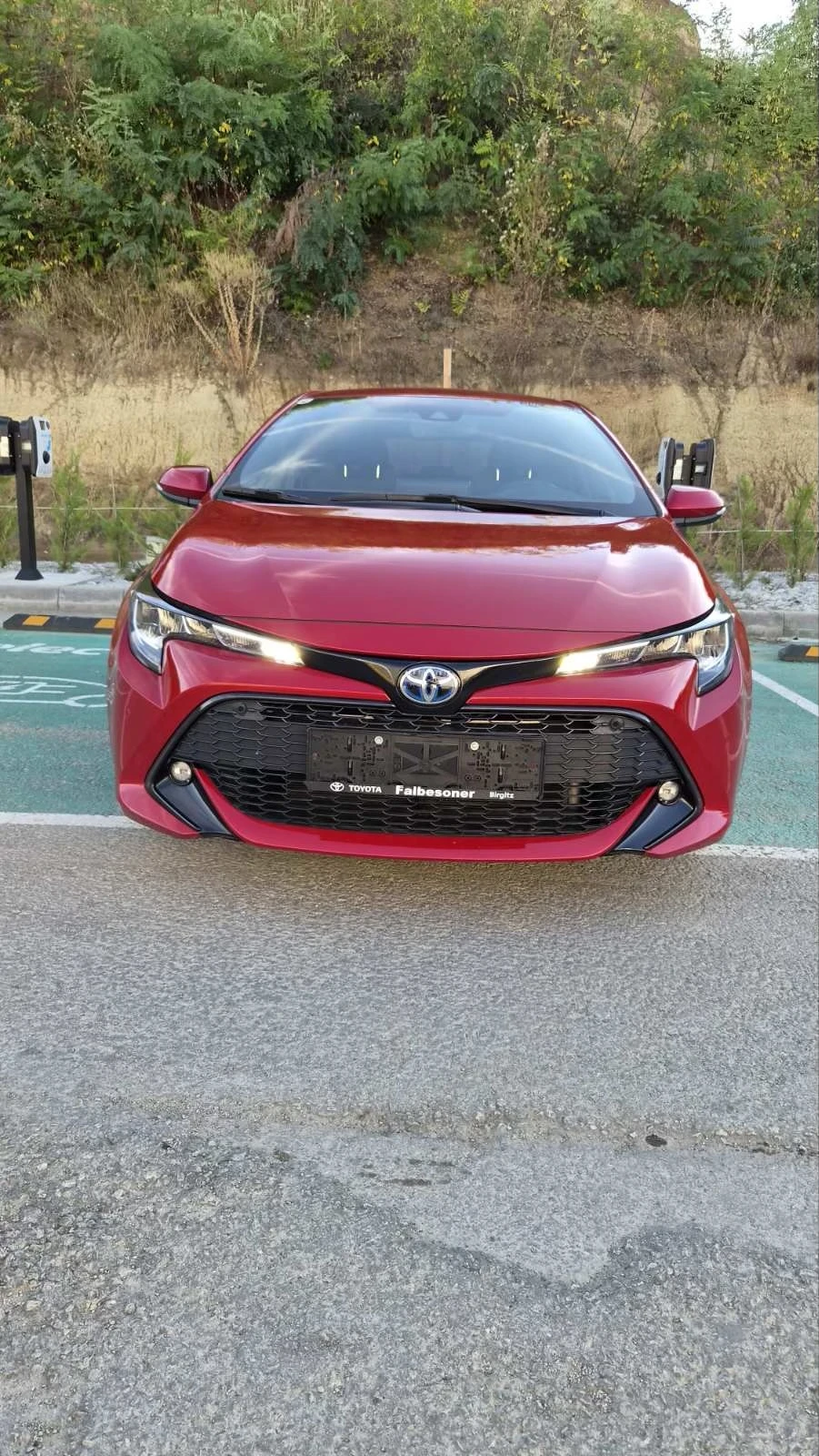 Toyota Corolla Hybrid, 30.000KM