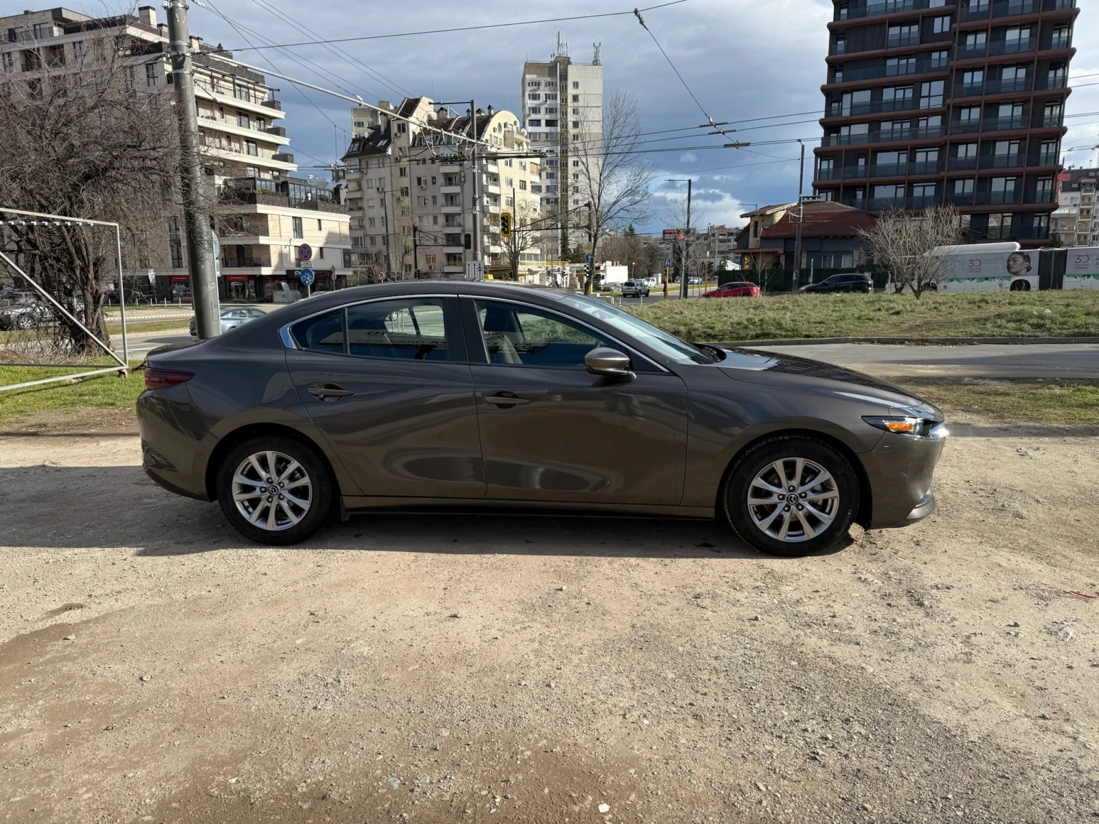 Mazda 3 Skyactive, снимка 6 - Автомобили и джипове - 56154669