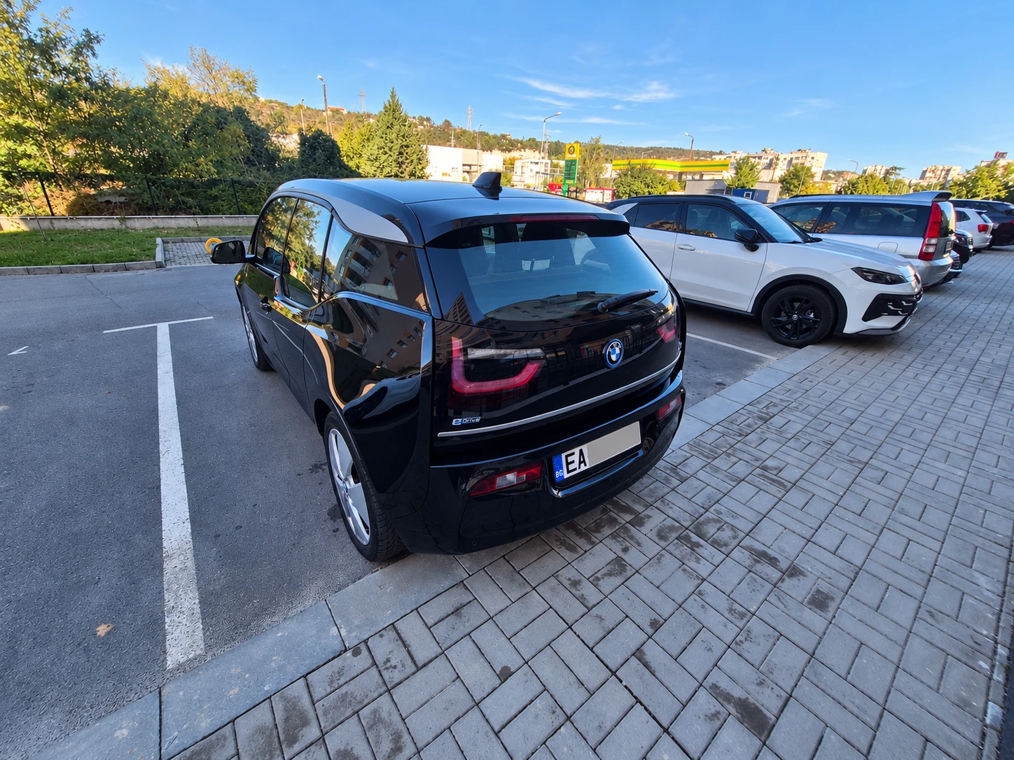 BMW i3, снимка 15 - Автомобили и джипове - 56379647