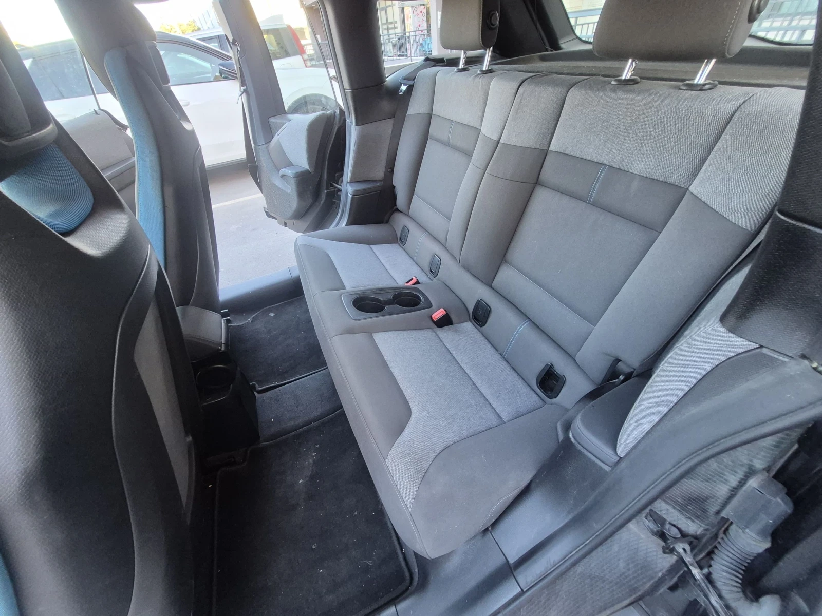 BMW i3, снимка 11 - Автомобили и джипове - 56379647