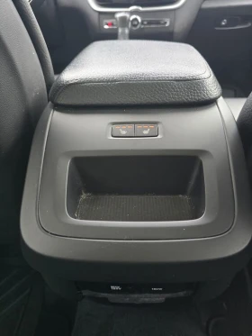 Volvo XC60 T5 MOMENTUM* ПОДГРЕВ* 360 КАМЕРА* ПАНО* МЪРТВА ТОЧ, снимка 13