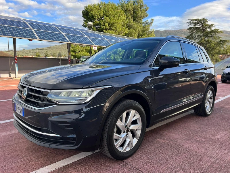 VW Tiguan 2.0TDI DSG Автомат 4Motion, снимка 2 - Автомобили и джипове - 47617563