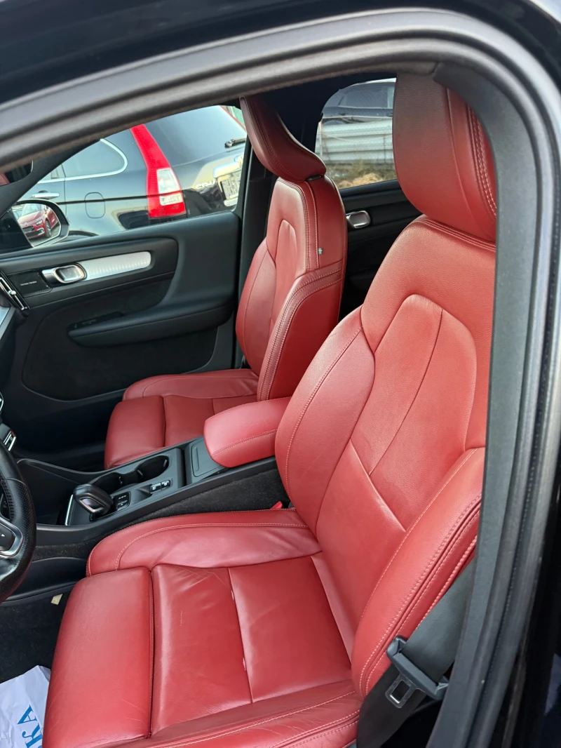Volvo XC40 2.0D4  AWD, снимка 11 - Автомобили и джипове - 51894950