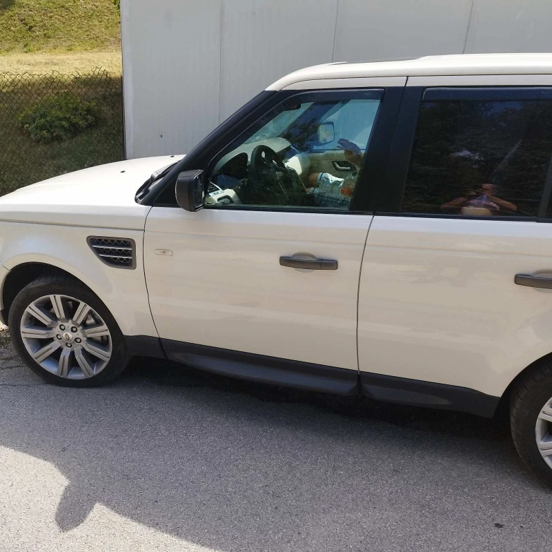 Land Rover Range Rover Sport 3.6D, снимка 4 - Автомобили и джипове - 52281413