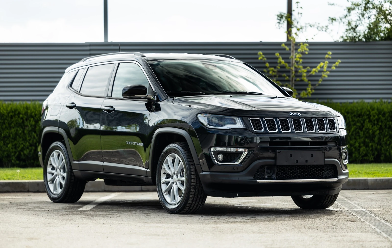 Jeep Compass 1.3 PLUG IN HYBRID ПРОМОЦИЯ - изображение 2