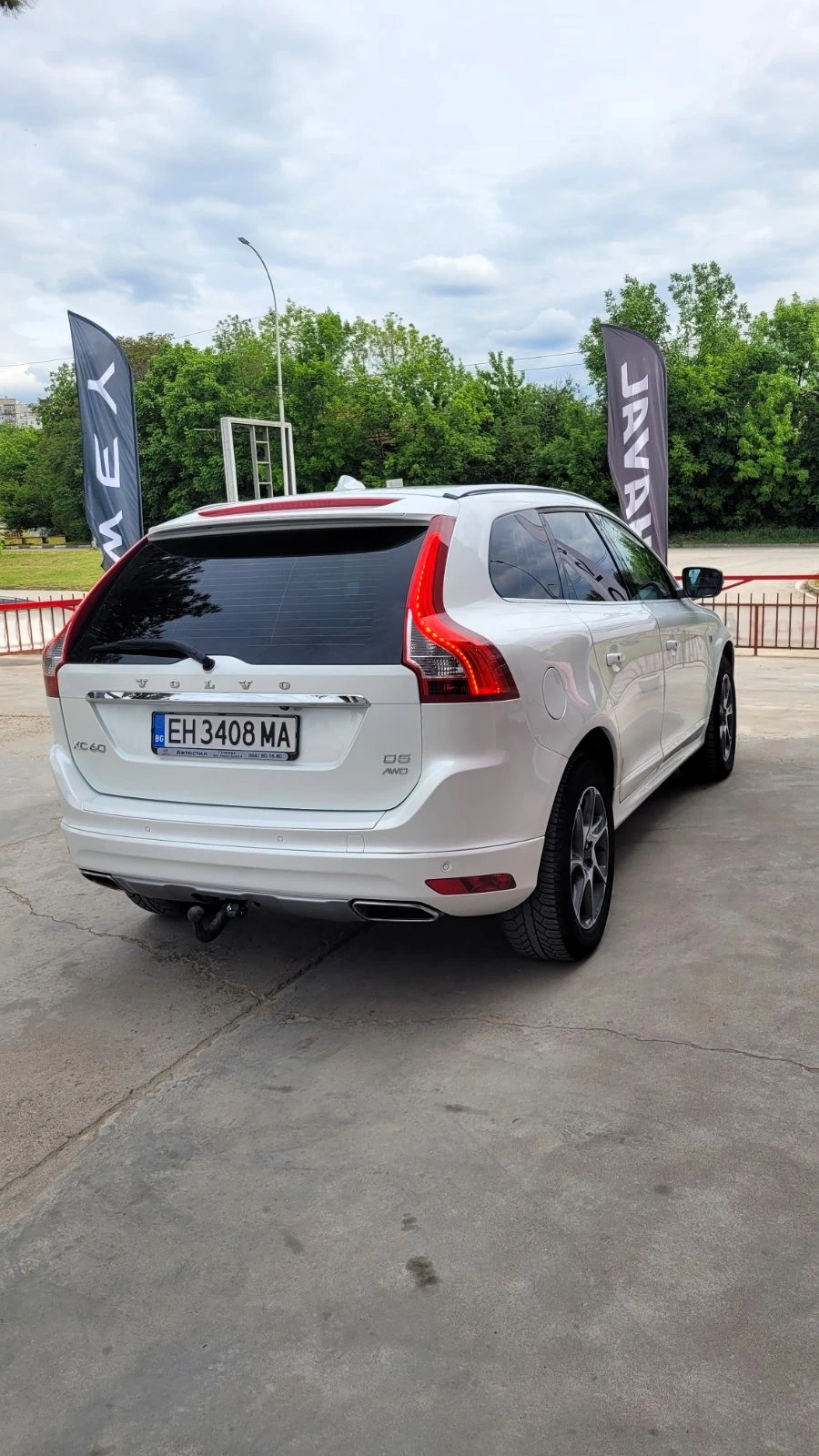 Volvo XC60 d5 - изображение 3