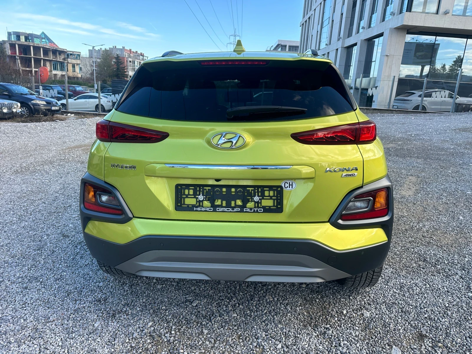 Hyundai Kona ШВЕЙЦАРИЯ 4х4 АВТОМАТИК - изображение 6