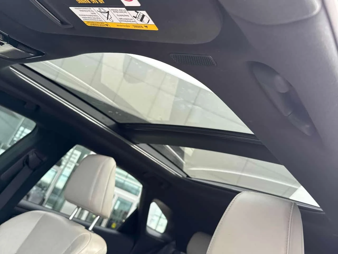 Lexus RX 350 * ГЛАВНО ПРЕДСТАВИТЕЛСТВО НА LEXUS* , снимка 13 - Автомобили и джипове - 54215934