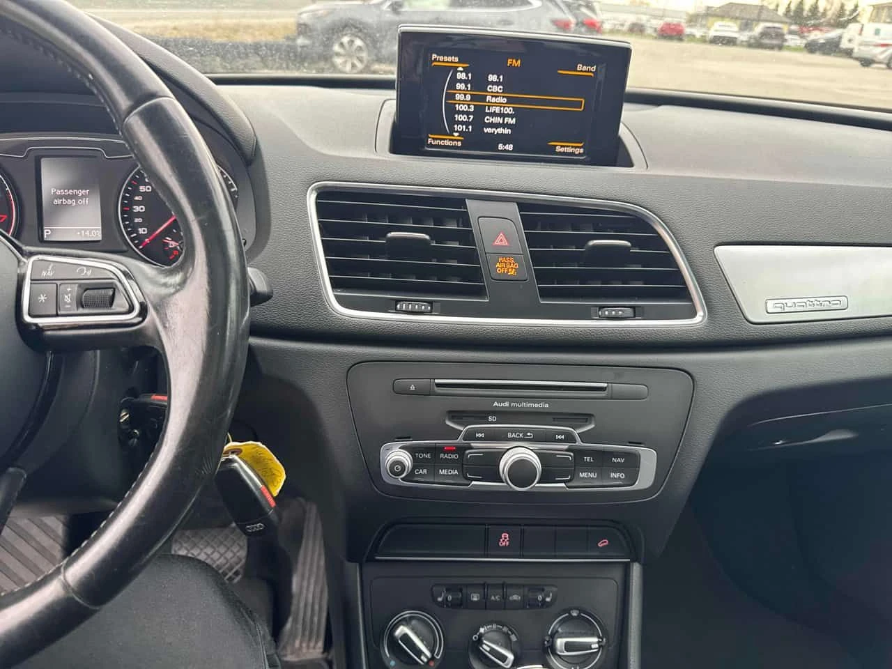 Audi Q3 * Komfort * CARFAX * 2 КЛЮЧА * KEYLESS * ПОДГРЕВИ , снимка 9 - Автомобили и джипове - 54414414