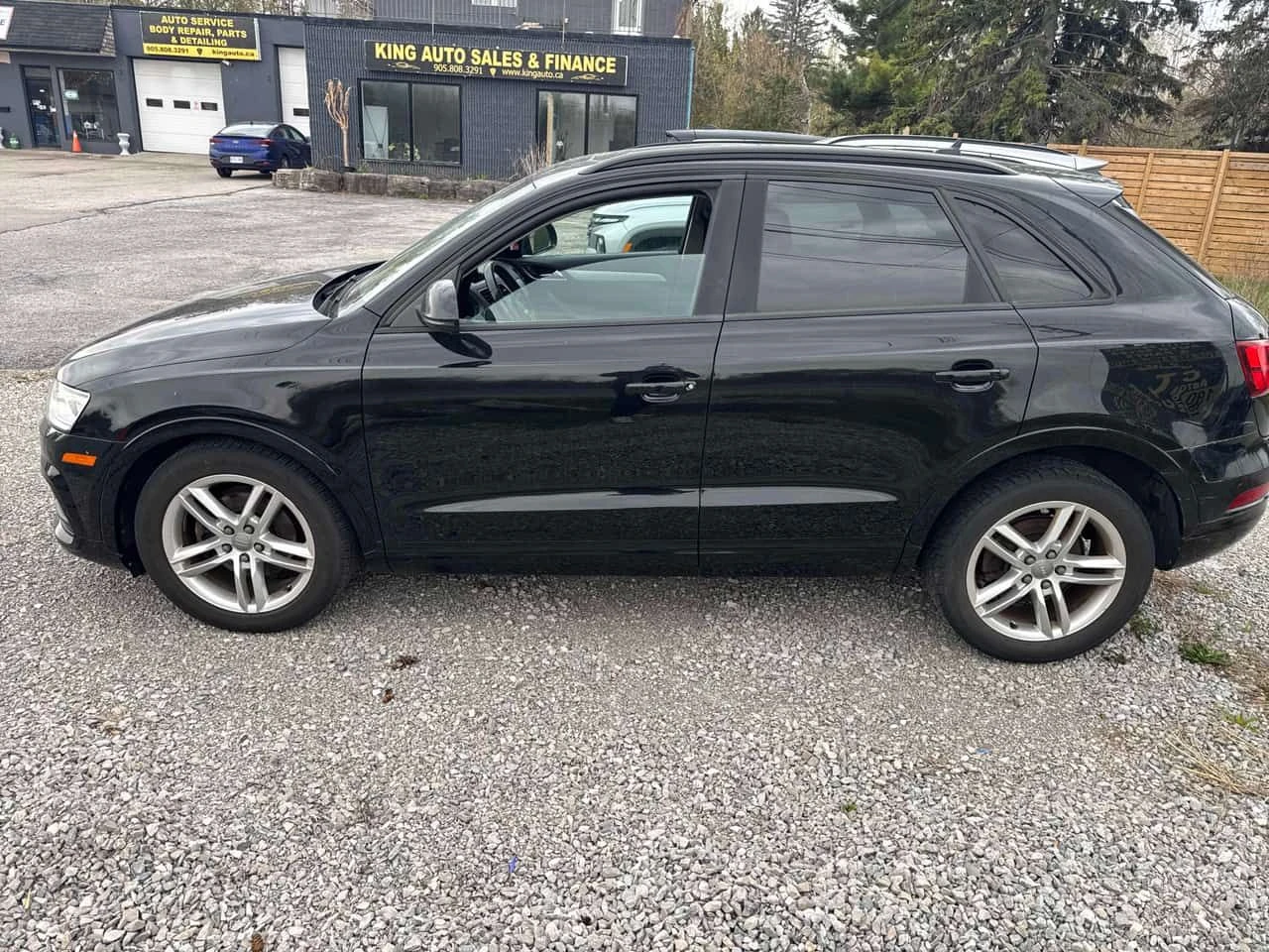 Audi Q3 * Komfort * CARFAX * 2 КЛЮЧА * KEYLESS * ПОДГРЕВИ , снимка 2 - Автомобили и джипове - 54414414