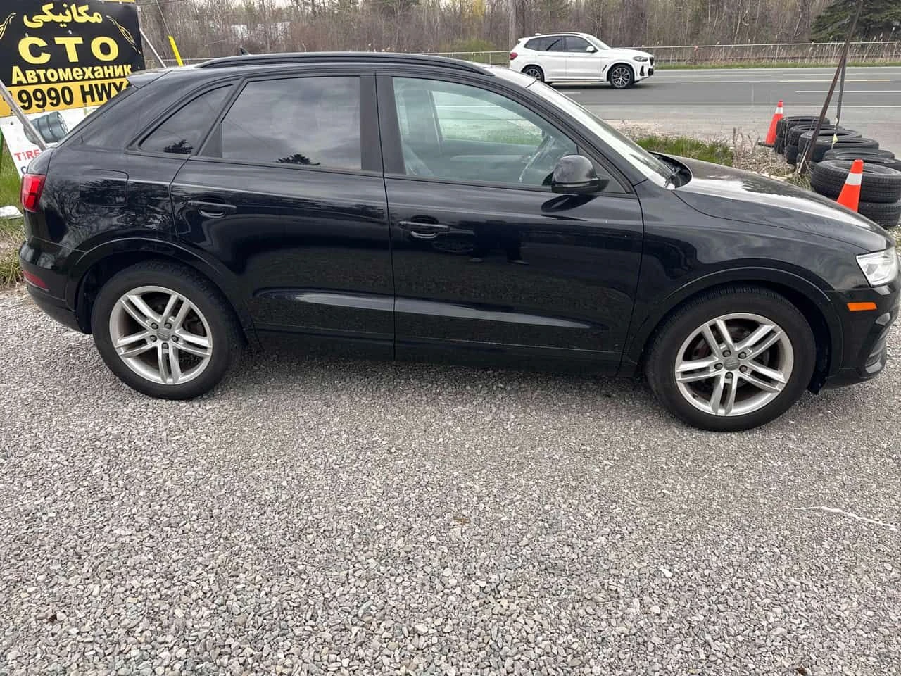Audi Q3 * Komfort * CARFAX * 2 КЛЮЧА * KEYLESS * ПОДГРЕВИ , снимка 3 - Автомобили и джипове - 54414414