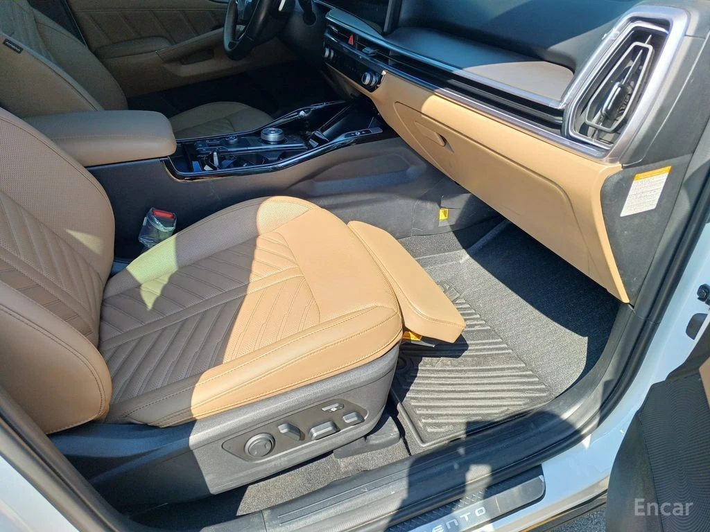 Kia Sorento 1.6* HYBRID* SIGNATURE* ОБДУХВАНЕ* ХЕДЪП* ПАНОРАМА, снимка 12 - Автомобили и джипове - 54736099