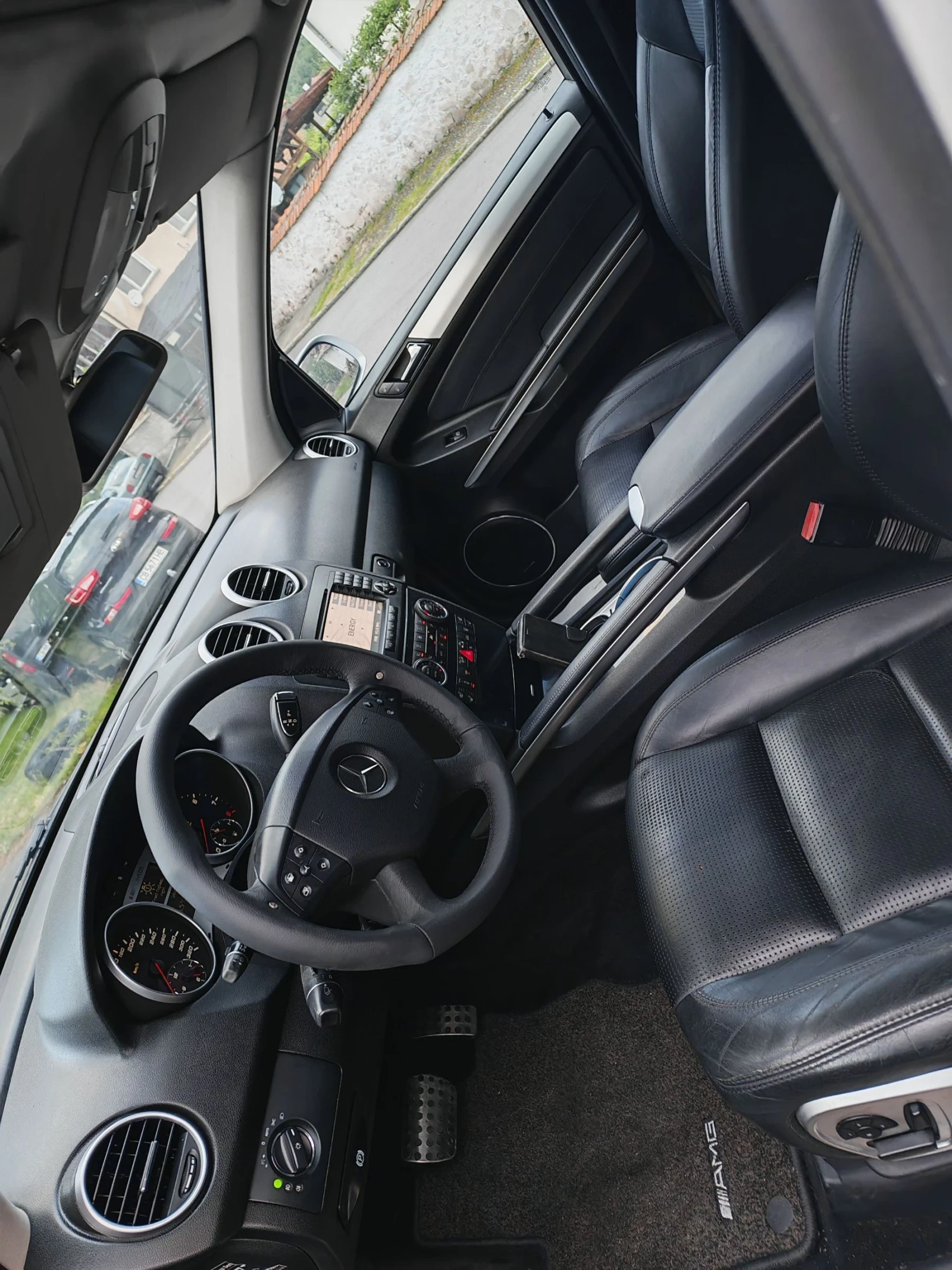 Mercedes-Benz ML 63 AMG, снимка 7 - Автомобили и джипове - 54783865