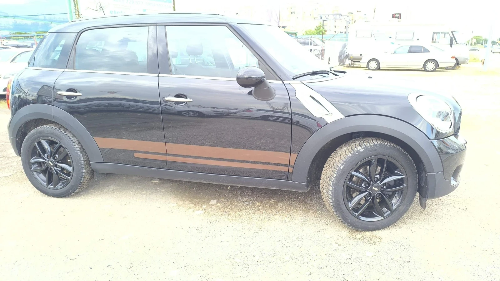 Mini Countryman 1.6i, снимка 7 - Автомобили и джипове - 54788830