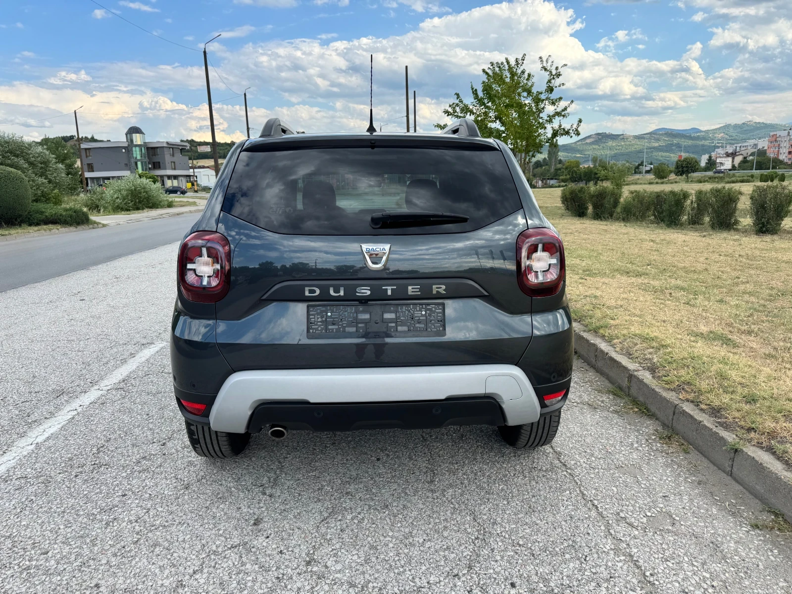 Dacia Duster 1.5 DCI Prestige TopTop, снимка 4 - Автомобили и джипове - 55301146