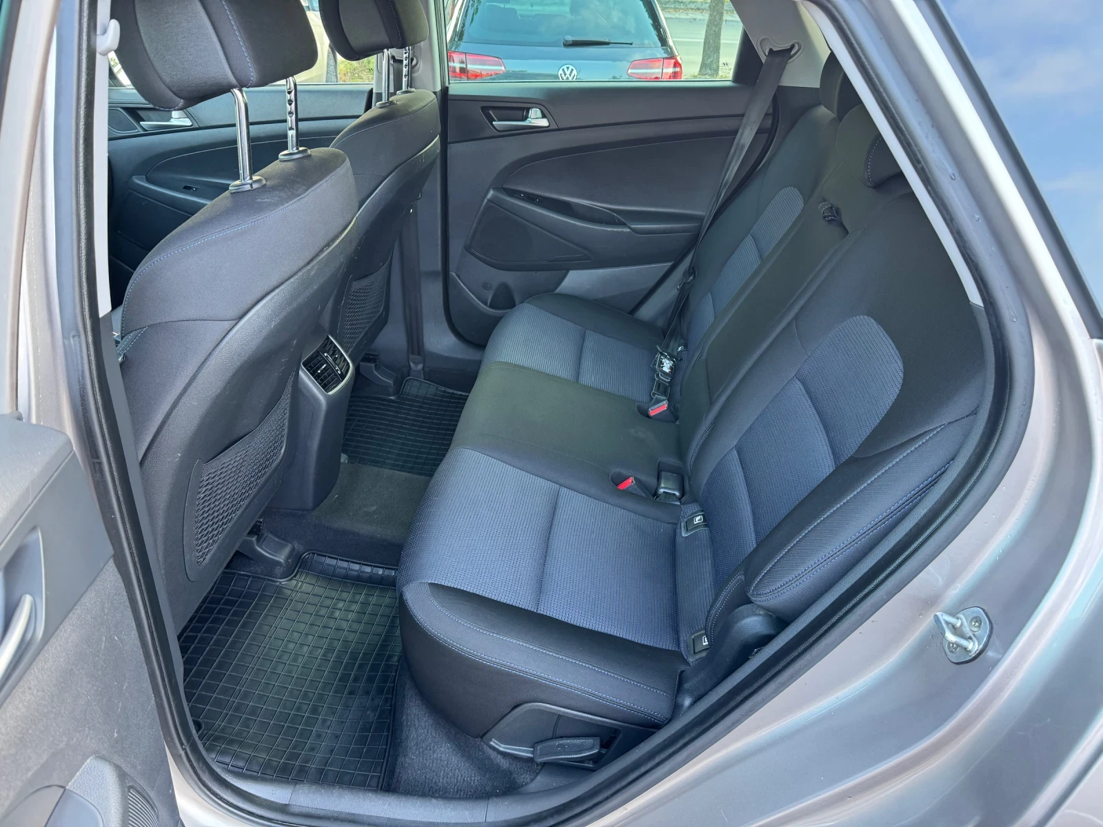 Hyundai Tucson 1.6 DGI, снимка 12 - Автомобили и джипове - 55590813