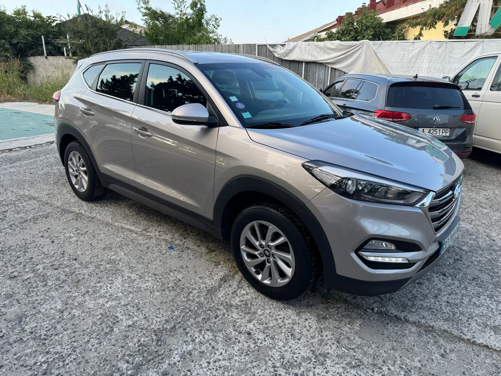 Hyundai Tucson 1.6 DGI, снимка 8 - Автомобили и джипове - 55590813