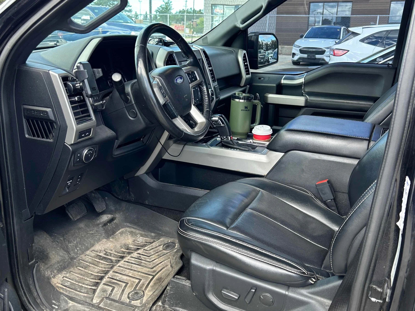 Ford F150 * 4WD SuperCrew Box * CARFAX * БЕЗ ПЪРВОНАЧАЛНА ВН, снимка 5 - Автомобили и джипове - 55857850